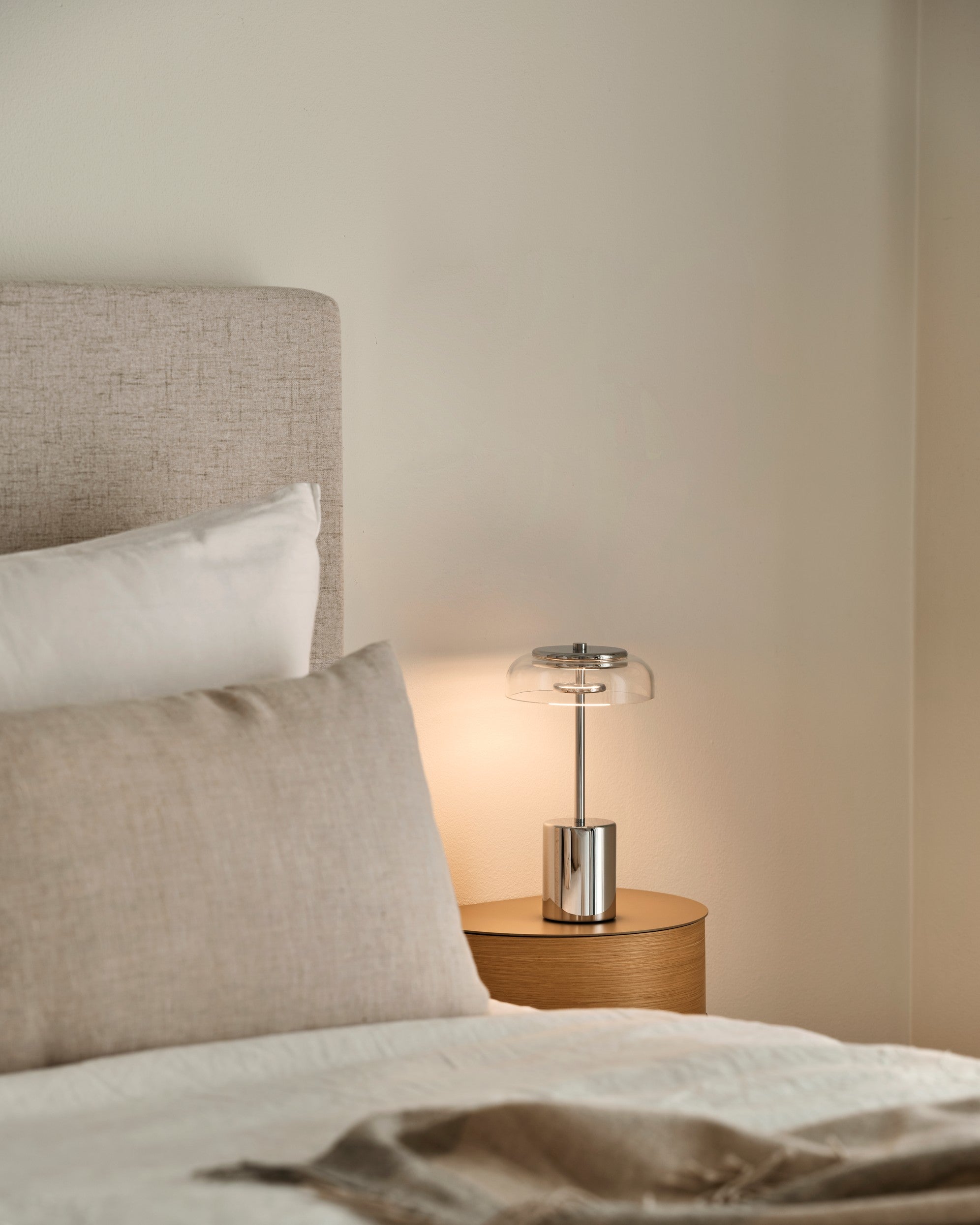 Blossi Table Mini, portable bordlampe, chrome • NUURA