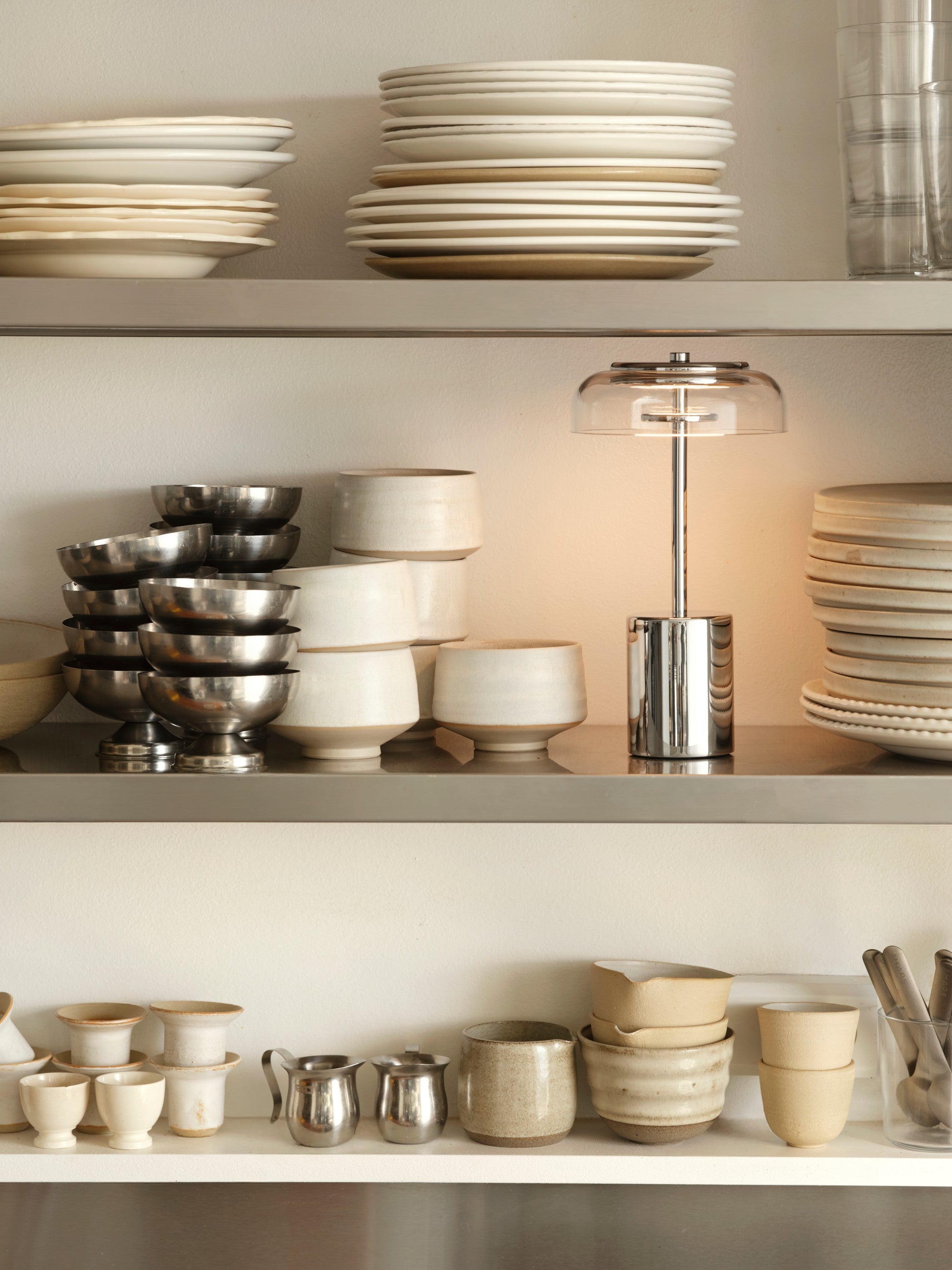 Blossi Table Mini, portable bordlampe, chrome • NUURA