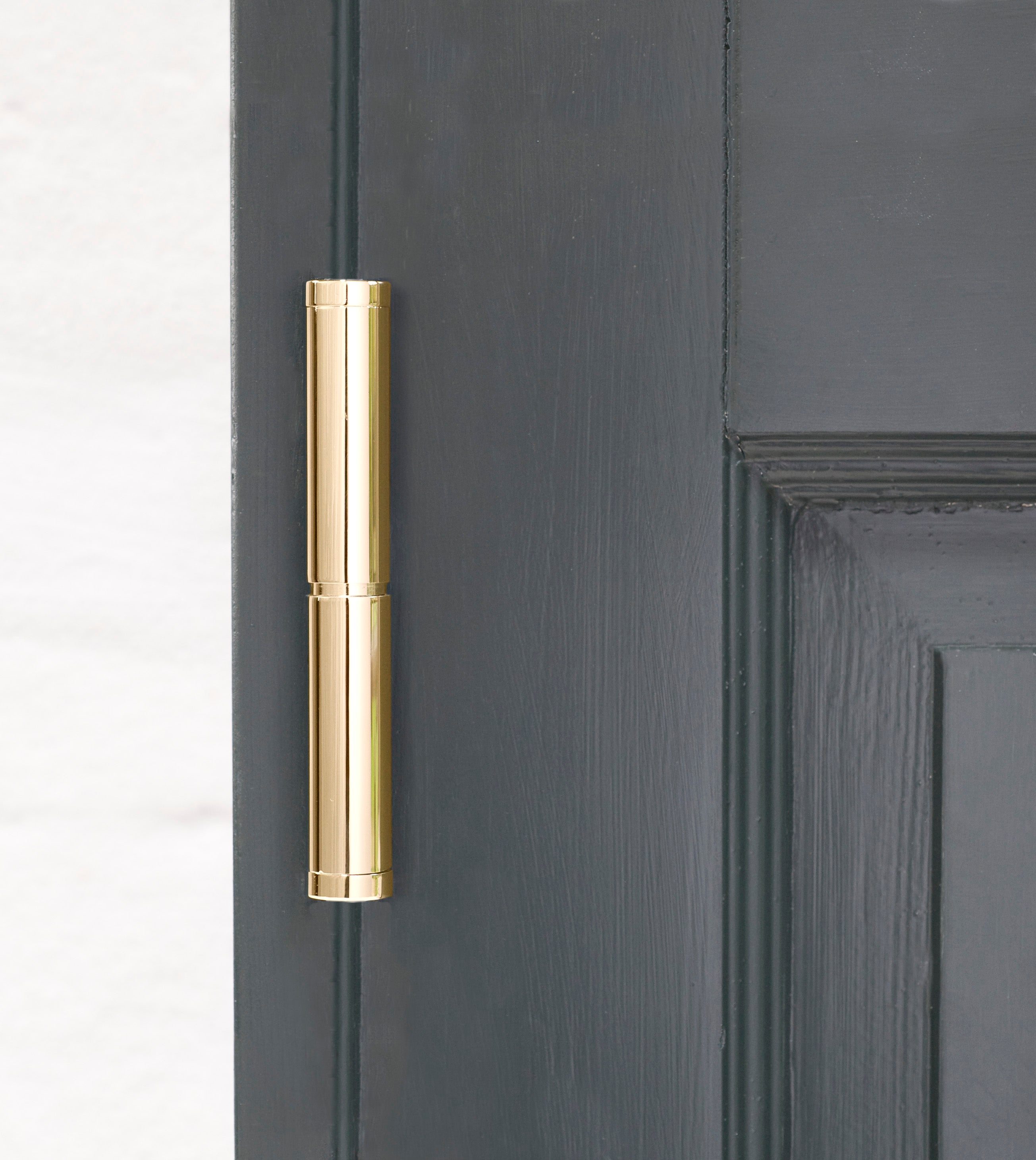 Hamborg snap-on dørhængsel i blank messing uden lak