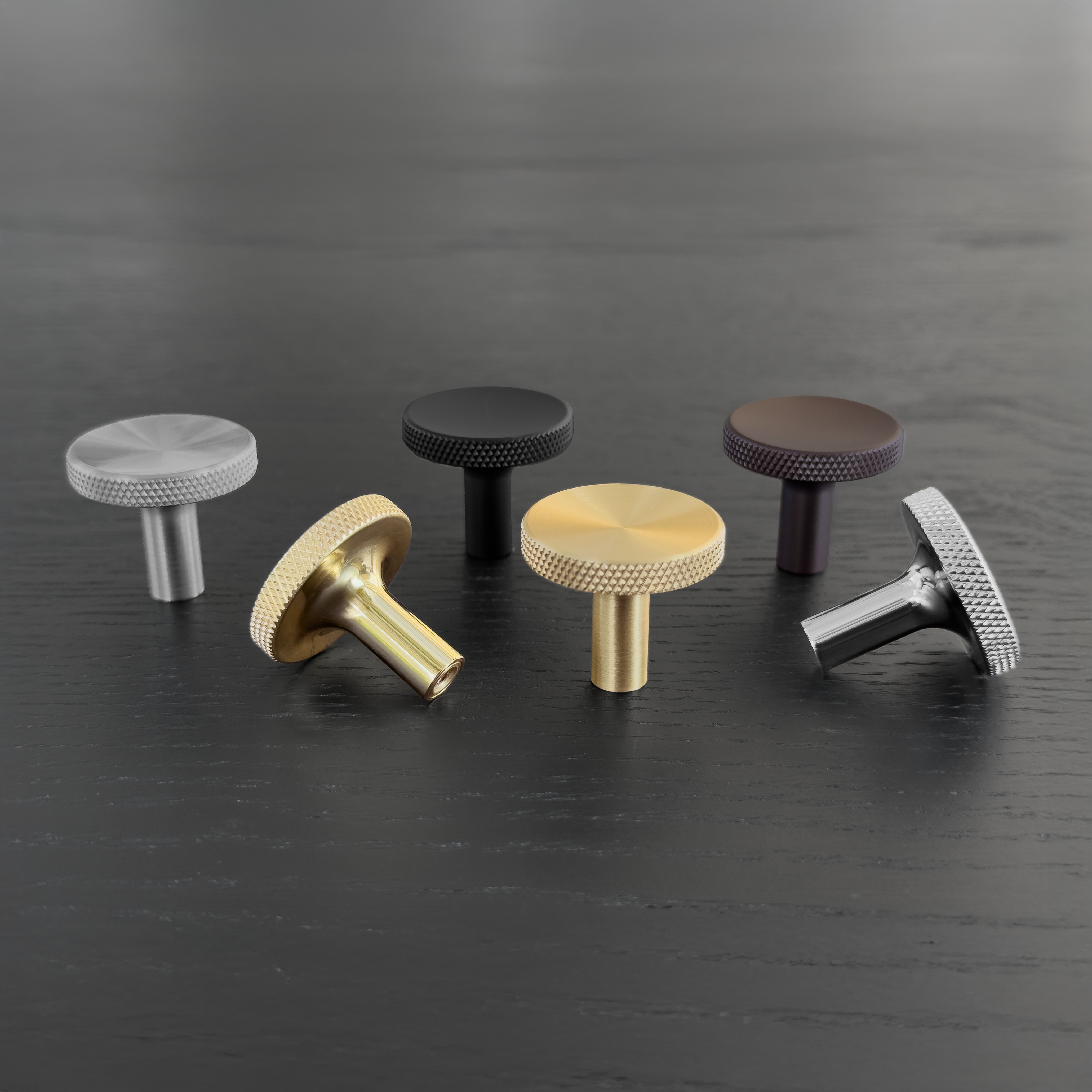 Søllerød • Møbelknop med diamond cut, blank messing uden lak