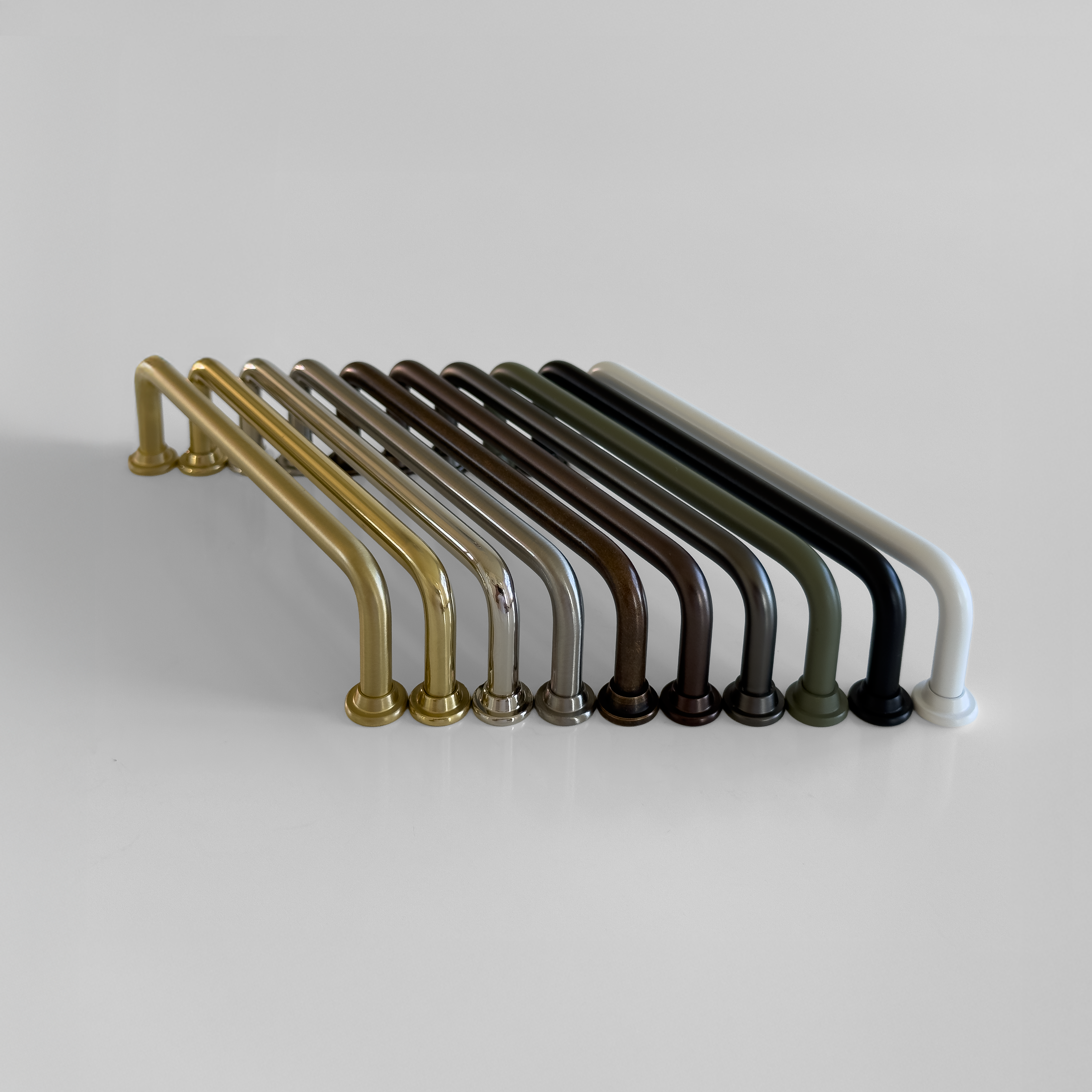 Frederiksberg • Køkkengreb, børstet messing uden lak