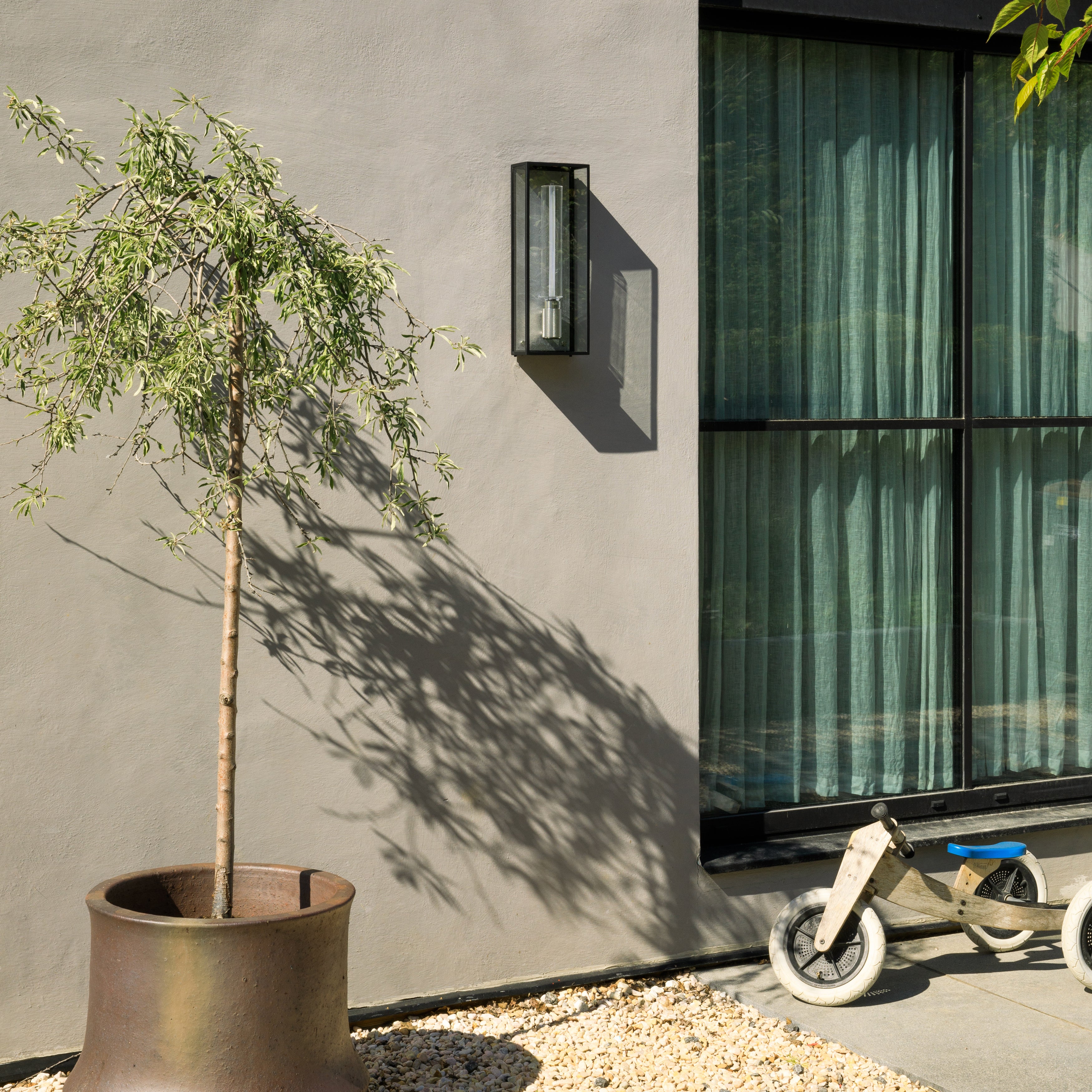 Caged Wet væglampe, stål • Buster + Punch