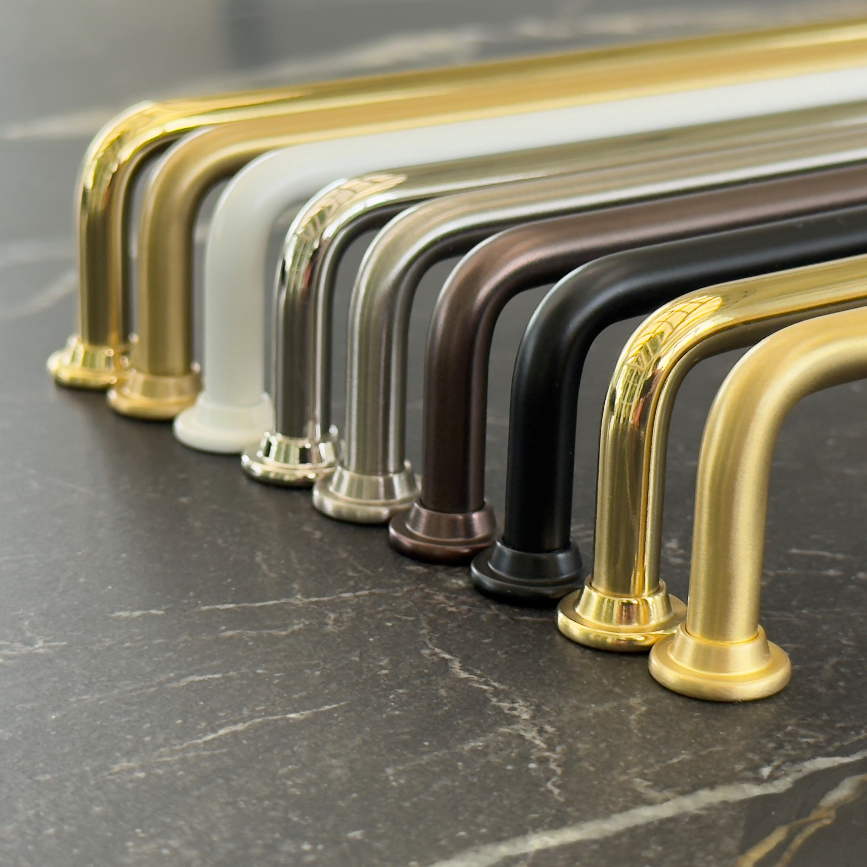 Frederiksberg • Køkkengreb, blank forniklet