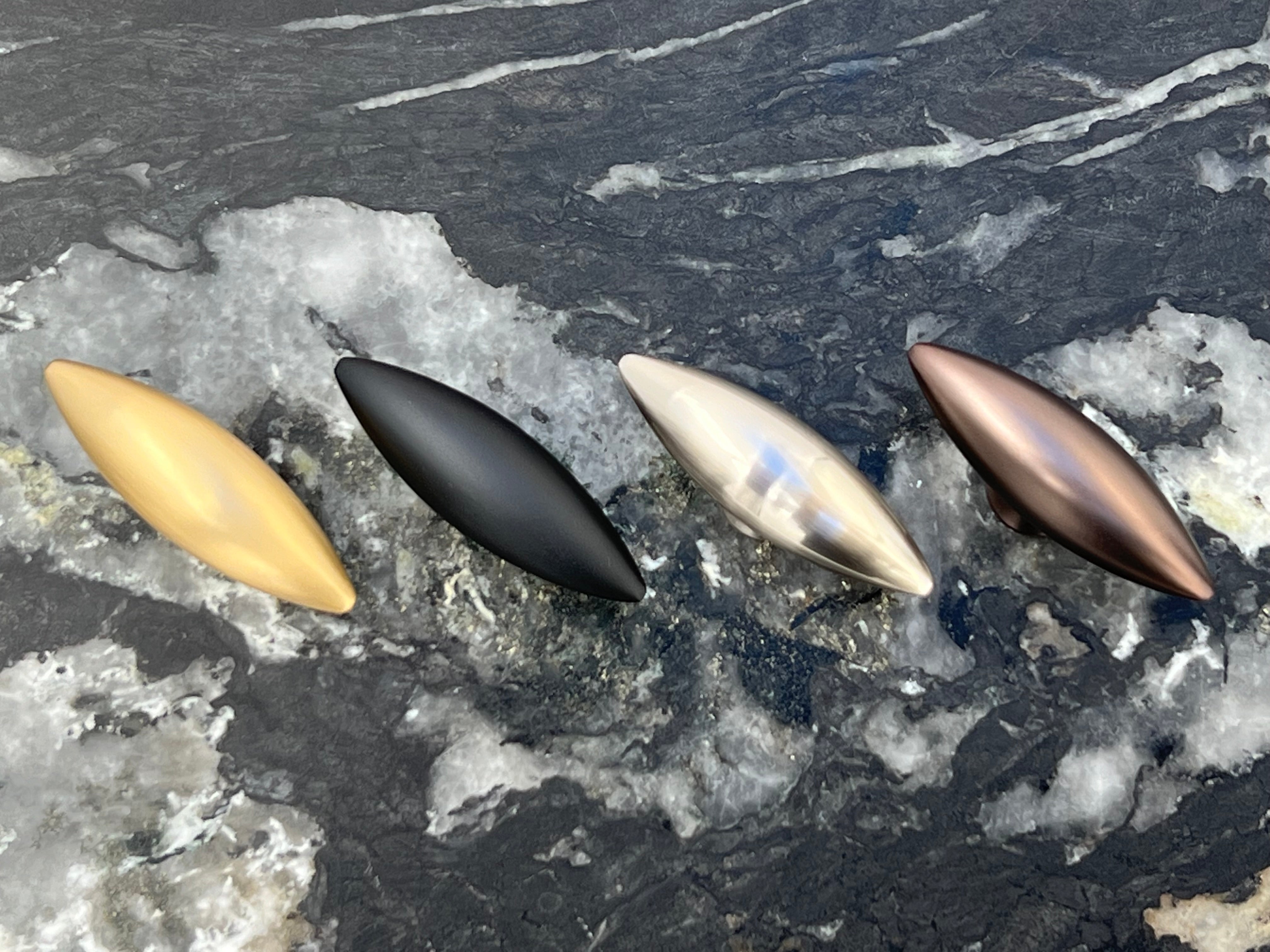 Nyholm • Møbelknop, rustfrit stål look