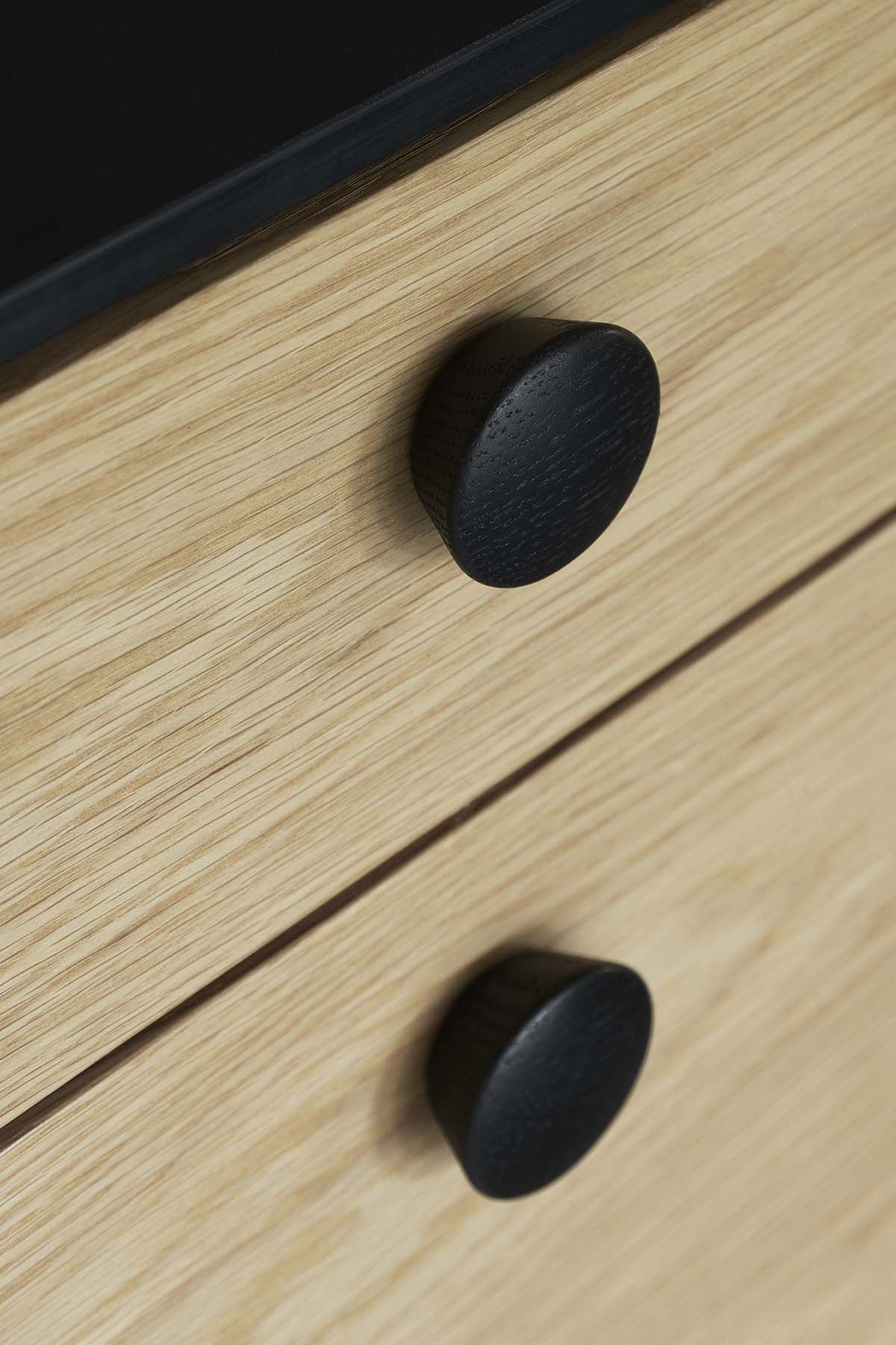 BERET knop, eg FSC 100%, sort • Furnipart