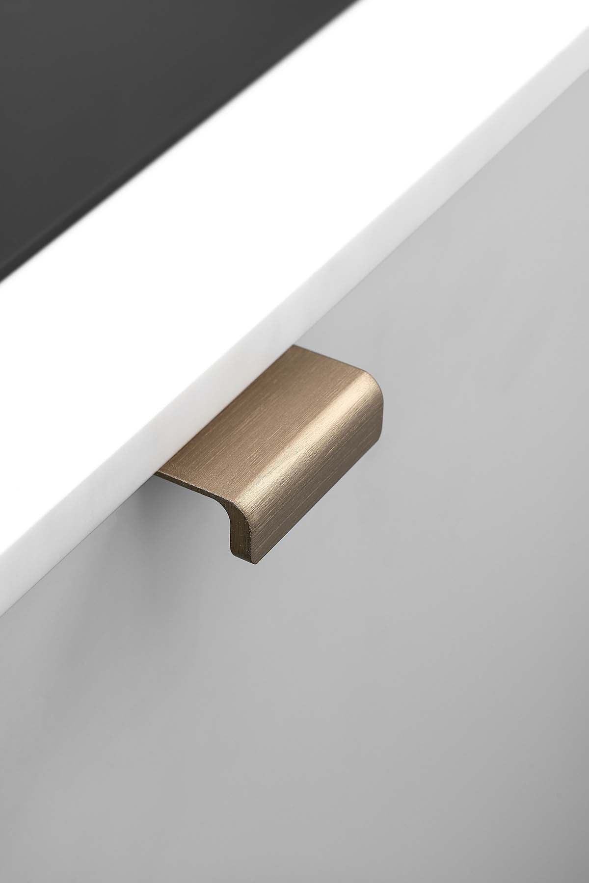 ARTISAN greb, aluminium, messing • Furnipart