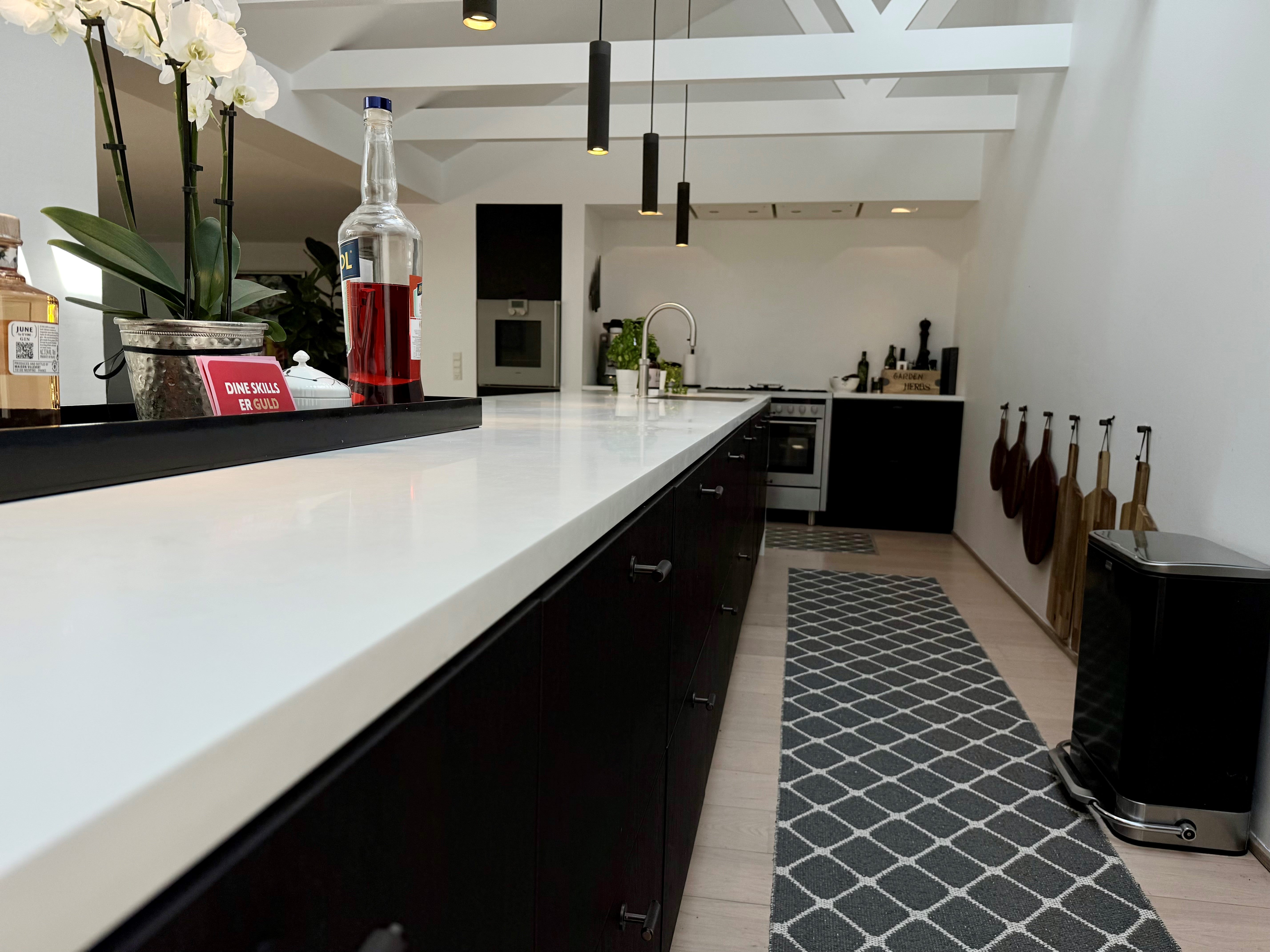 Patrone Pendel Long i sort bruneret messing • Thorup Copenhagen