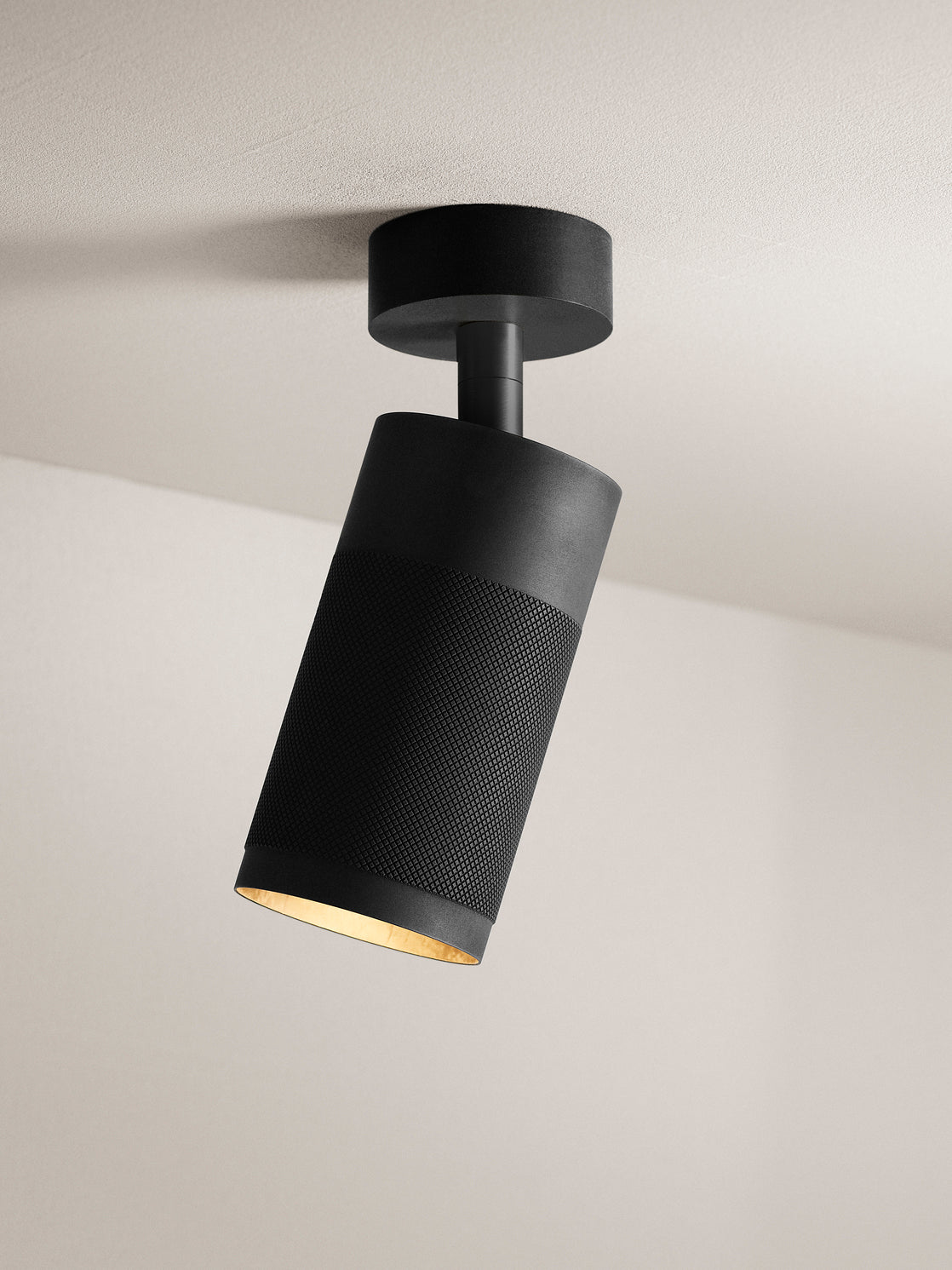 Patrone loftspot med roset, sortbruneret messing • Thorup Copenhagen - Copenhagenhomedesign