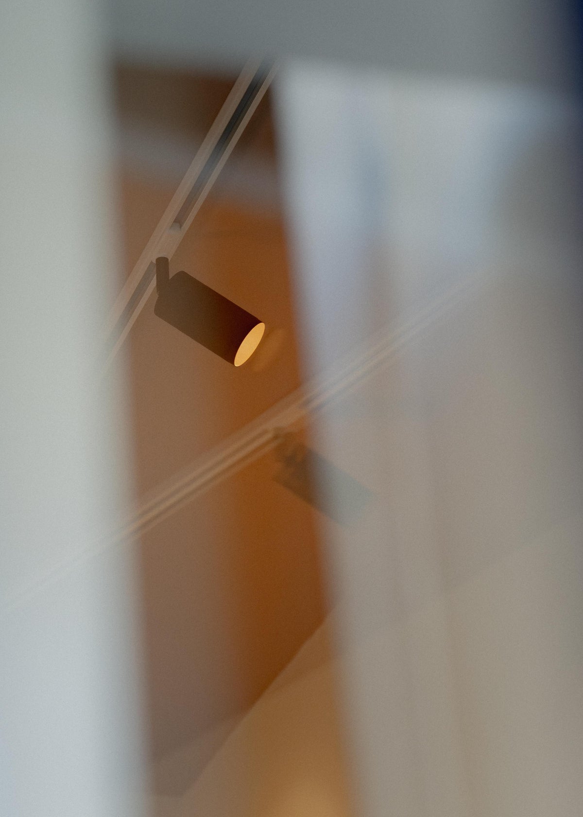 Patrone loftspot til skinne, bruneret og messing • Thorup Copenhagen - Copenhagenhomedesign