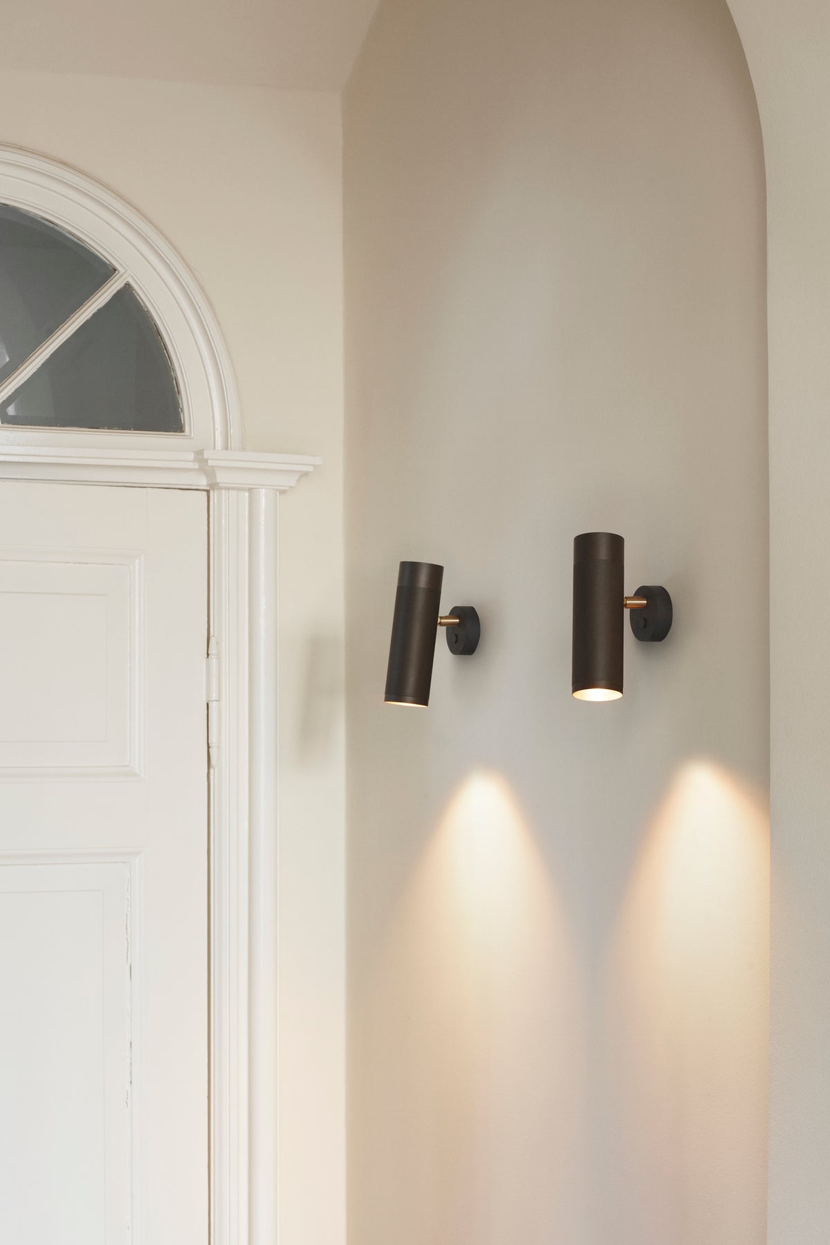 Patrone væglampe, sortbruneret og messing • Thorup Copenhagen - Copenhagenhomedesign