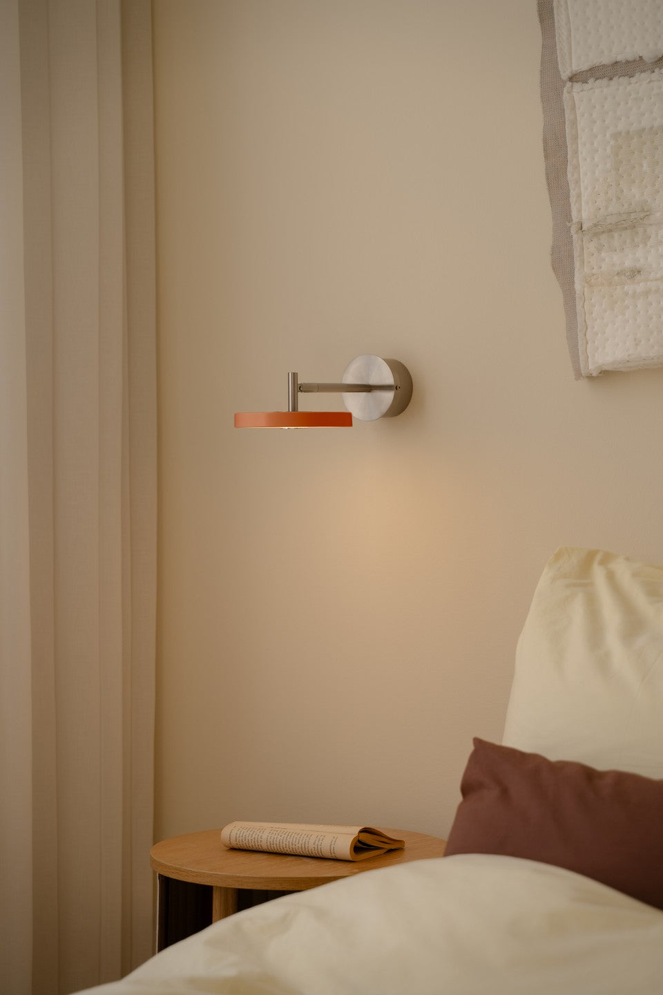 Asteria Wall væglampe (med hardwire add on), orange og stål • UMAGE