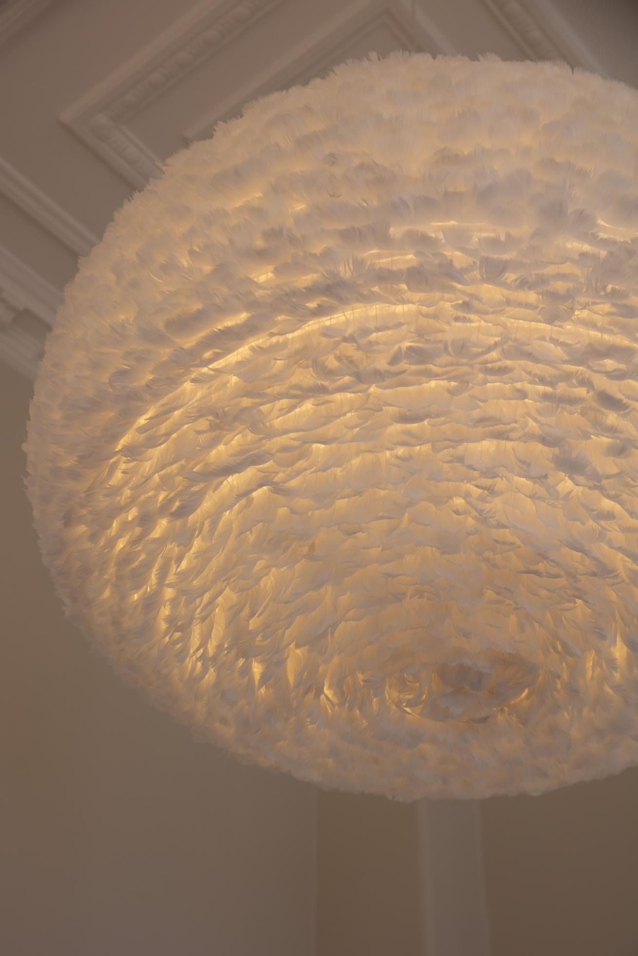 Eos pendel med roset, hvid • UMAGE