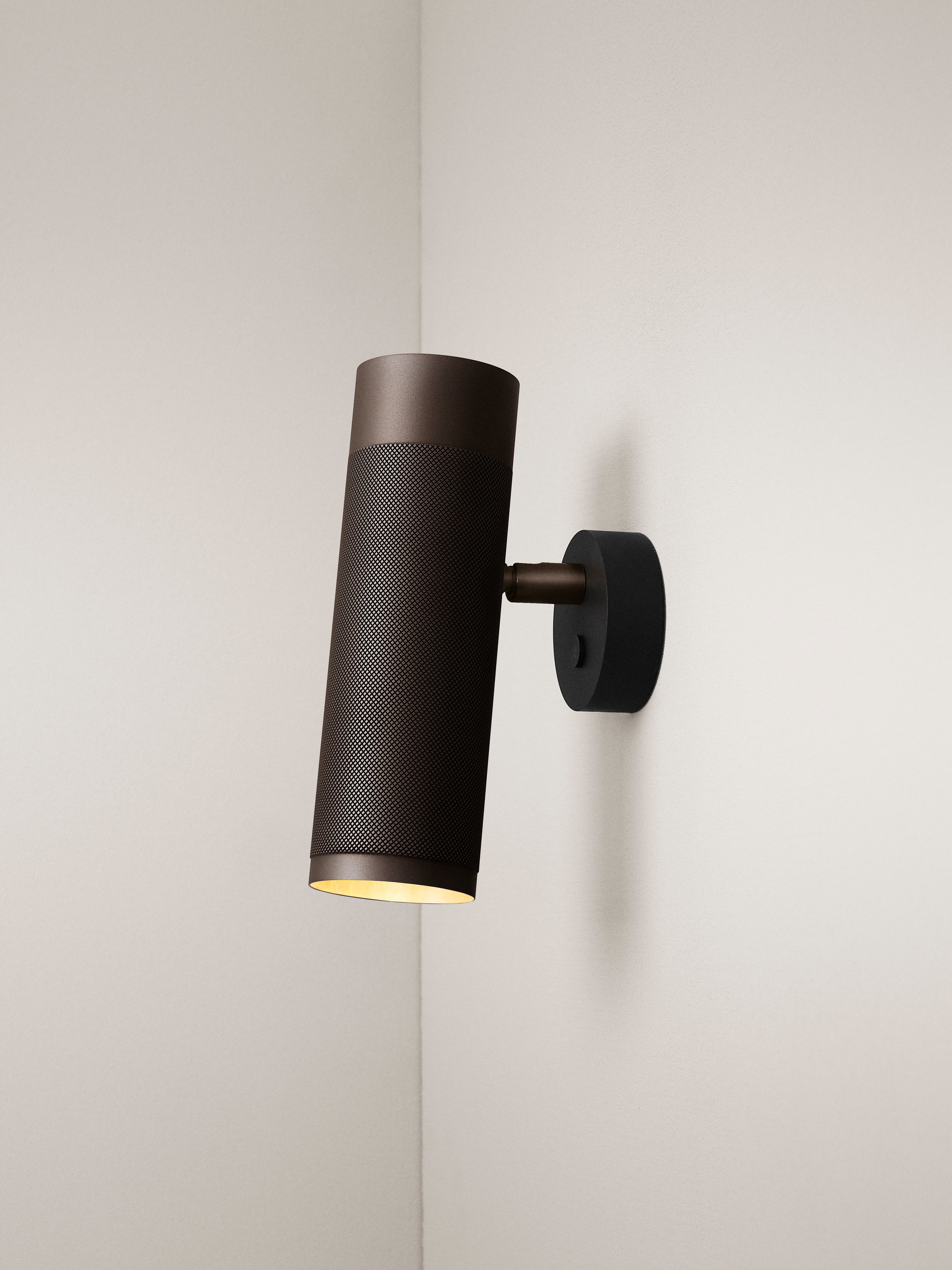 Patrone væglampe, bruneret messing • Thorup Copenhagen