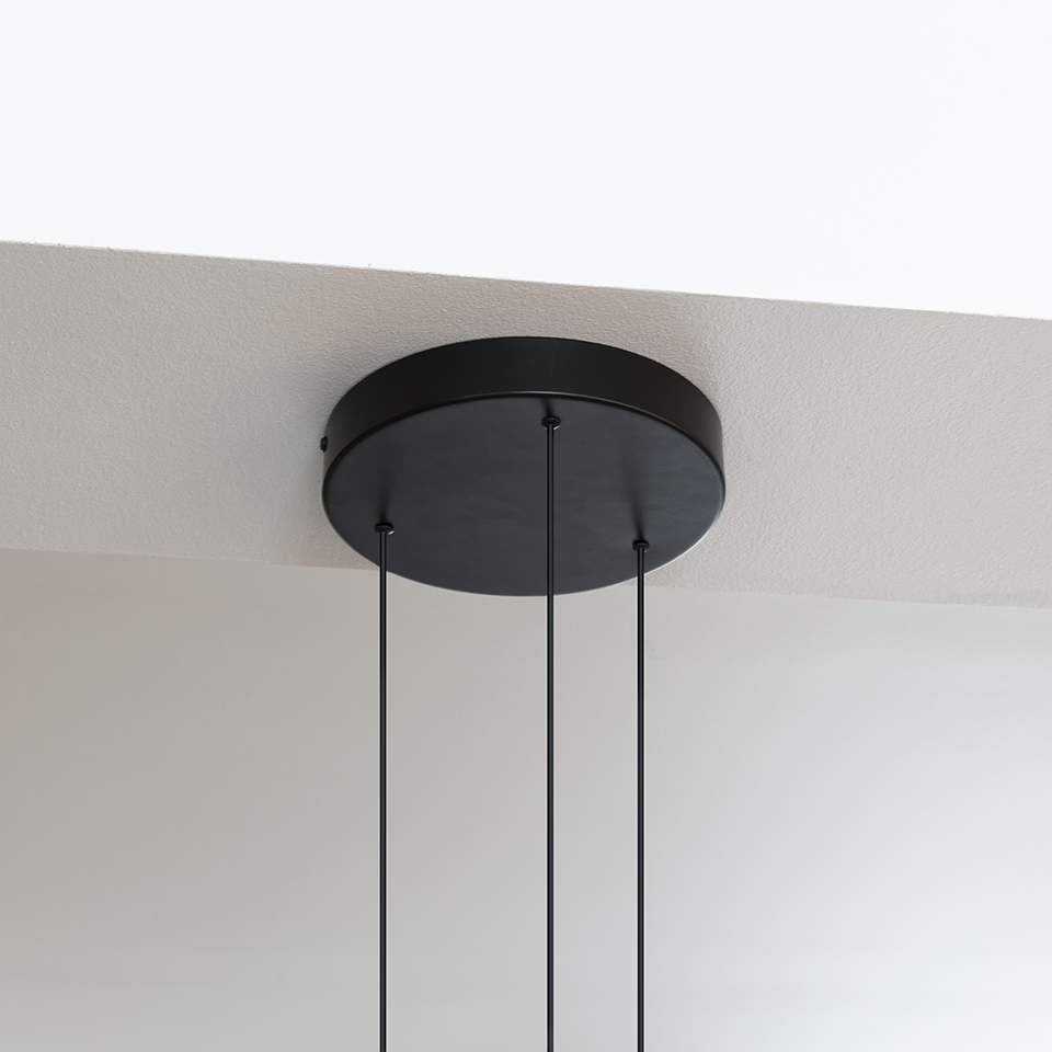 Rosette Mini Cluster 3, loftroset med ledning og fatning 3 x G4, sort • UMAGE