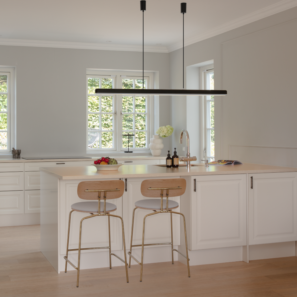 Hazel Branch pendel, sort og stål • UMAGE