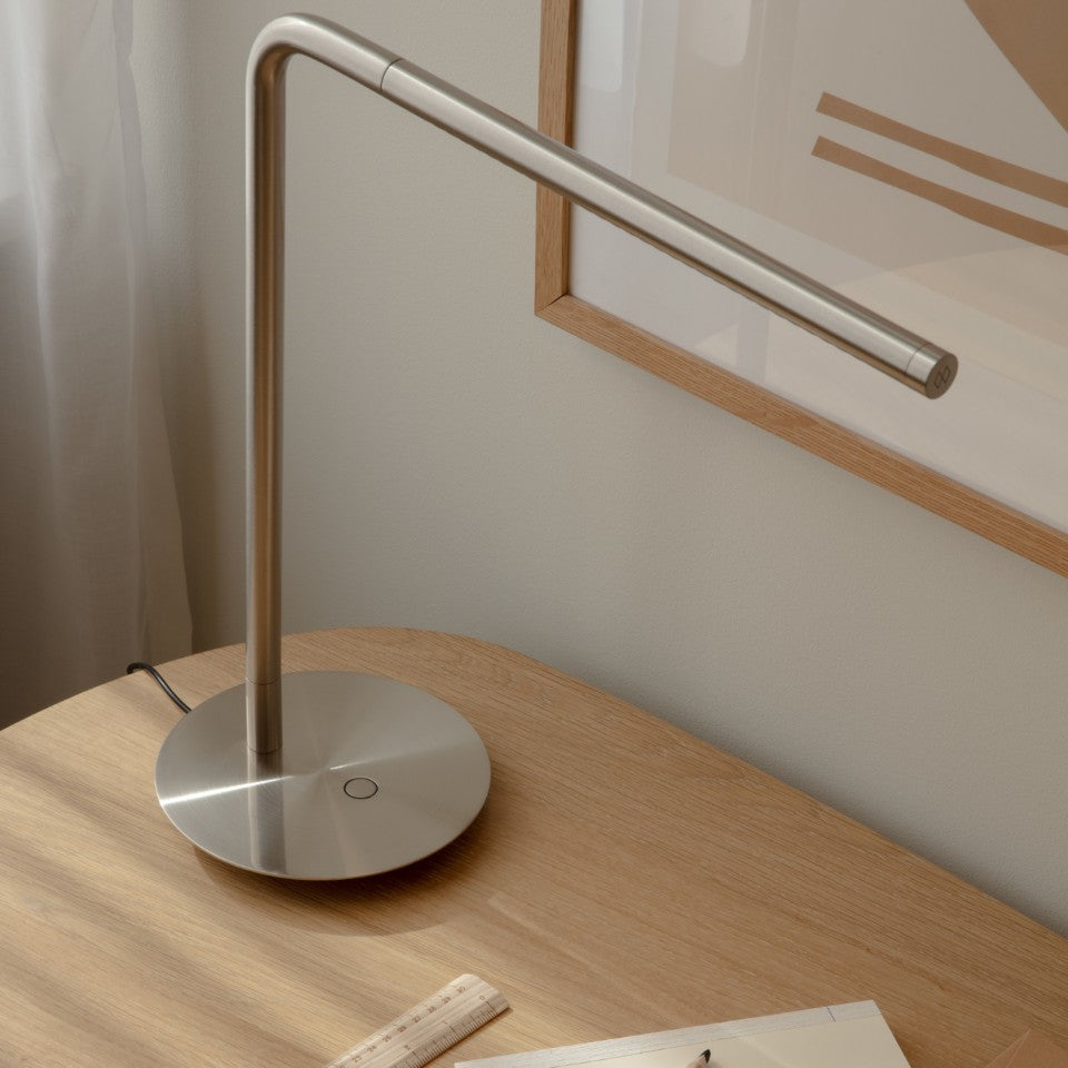 Omni Table bordlampe, stål • UMAGE