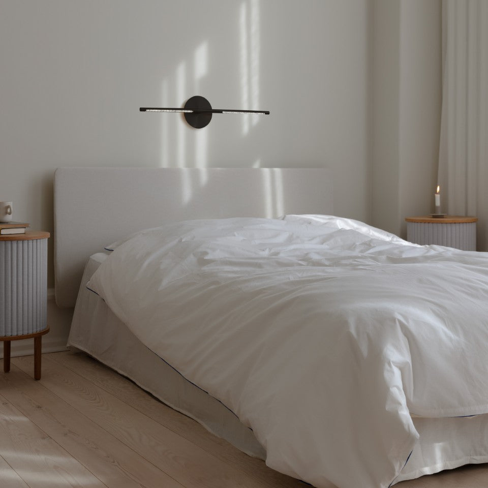 Omni Wall væglampe, sort • UMAGE