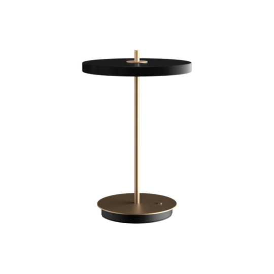 Asteria Move portable bordlampe, sort og messing • UMAGE
