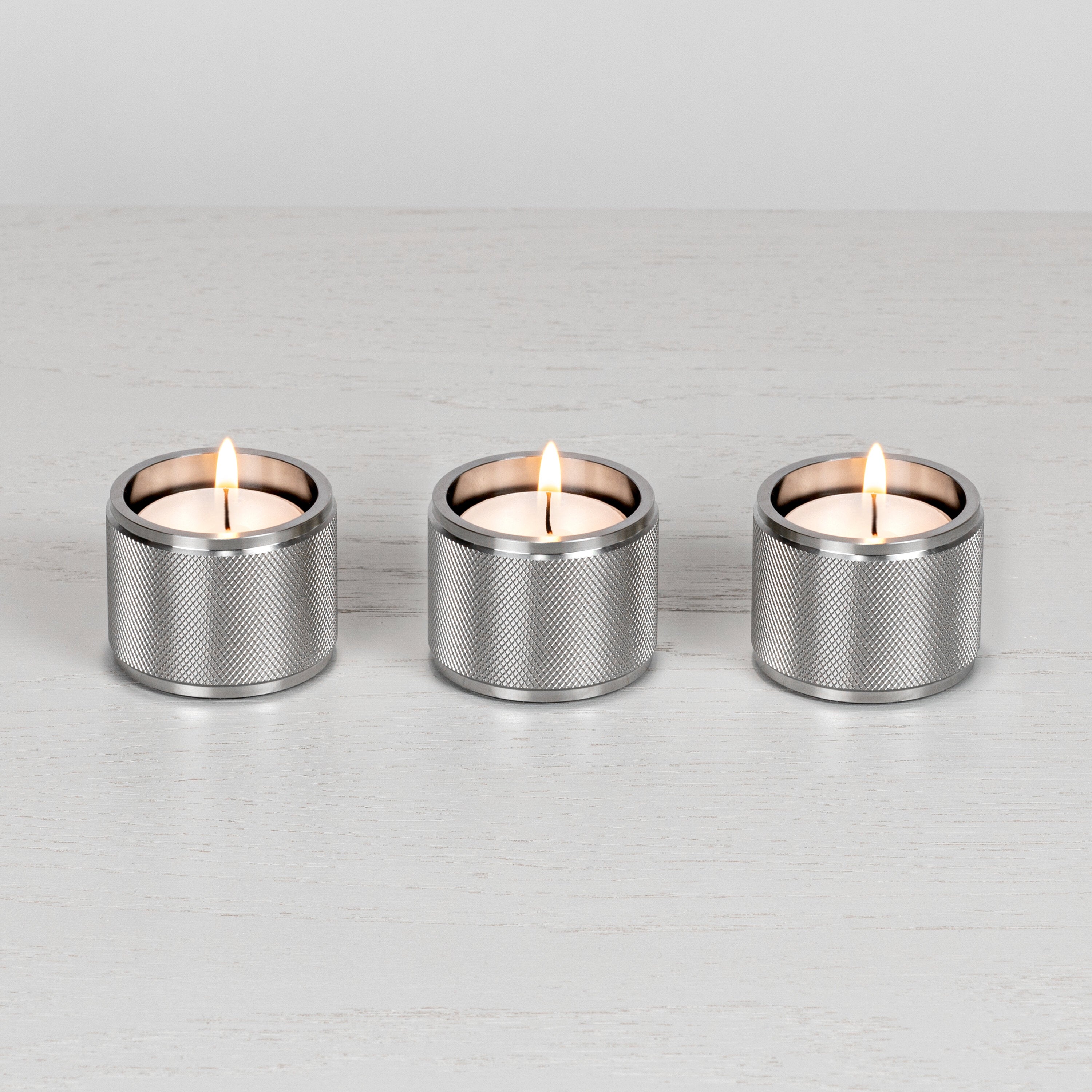 Tealight fyrfadslysestage i rustfrit stål med diamond cut mønster - 3 stk. • Buster + Punch