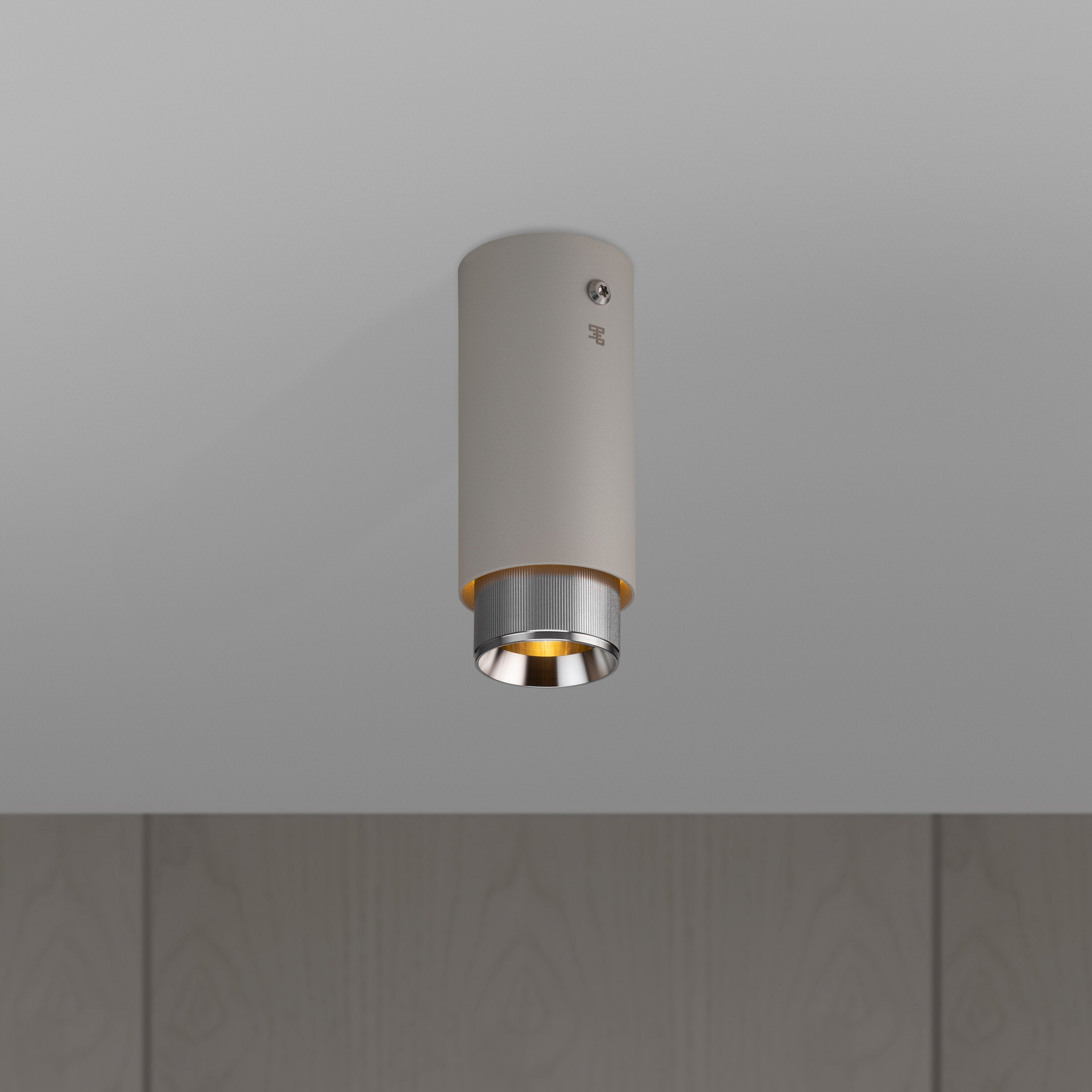 Exhaust Surface Linear spot i stone med detaljer i rustfrit stål  • Buster + Punch
