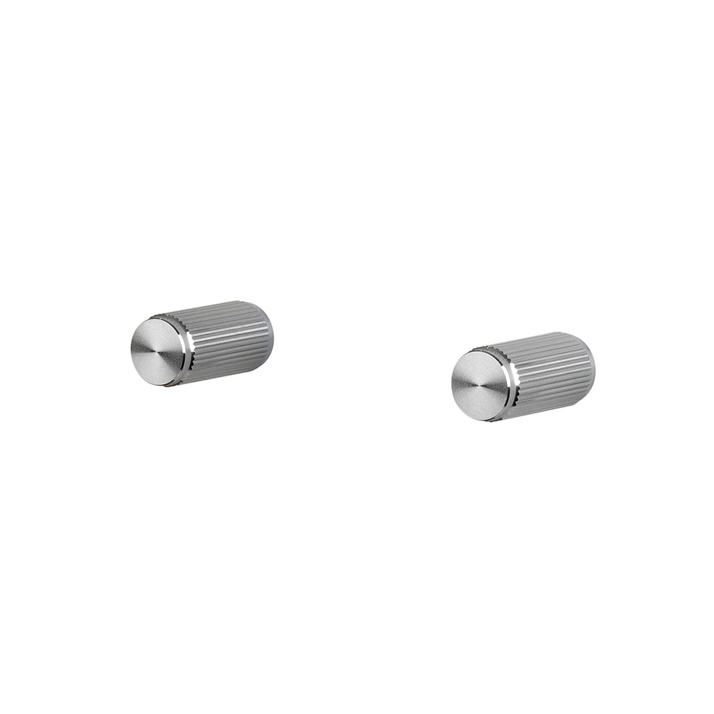 Linear møbelknopper i rustfrit stål med linjeret mønster - 2 stk.  • Buster + Punch