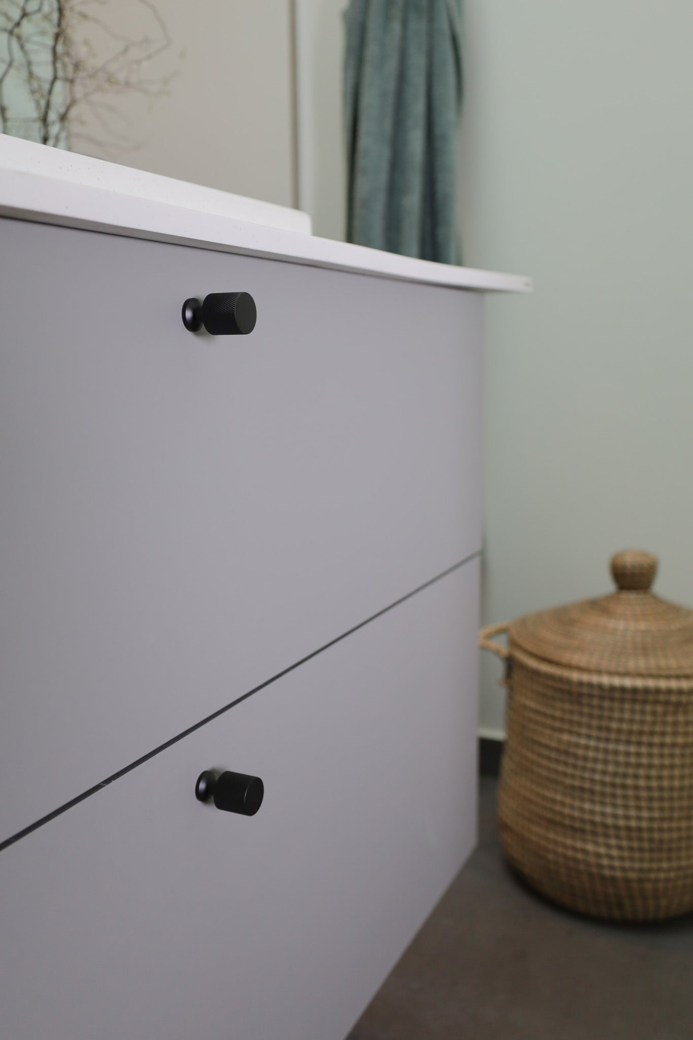 Nyboder • Møbelknop med diamond cut, sort