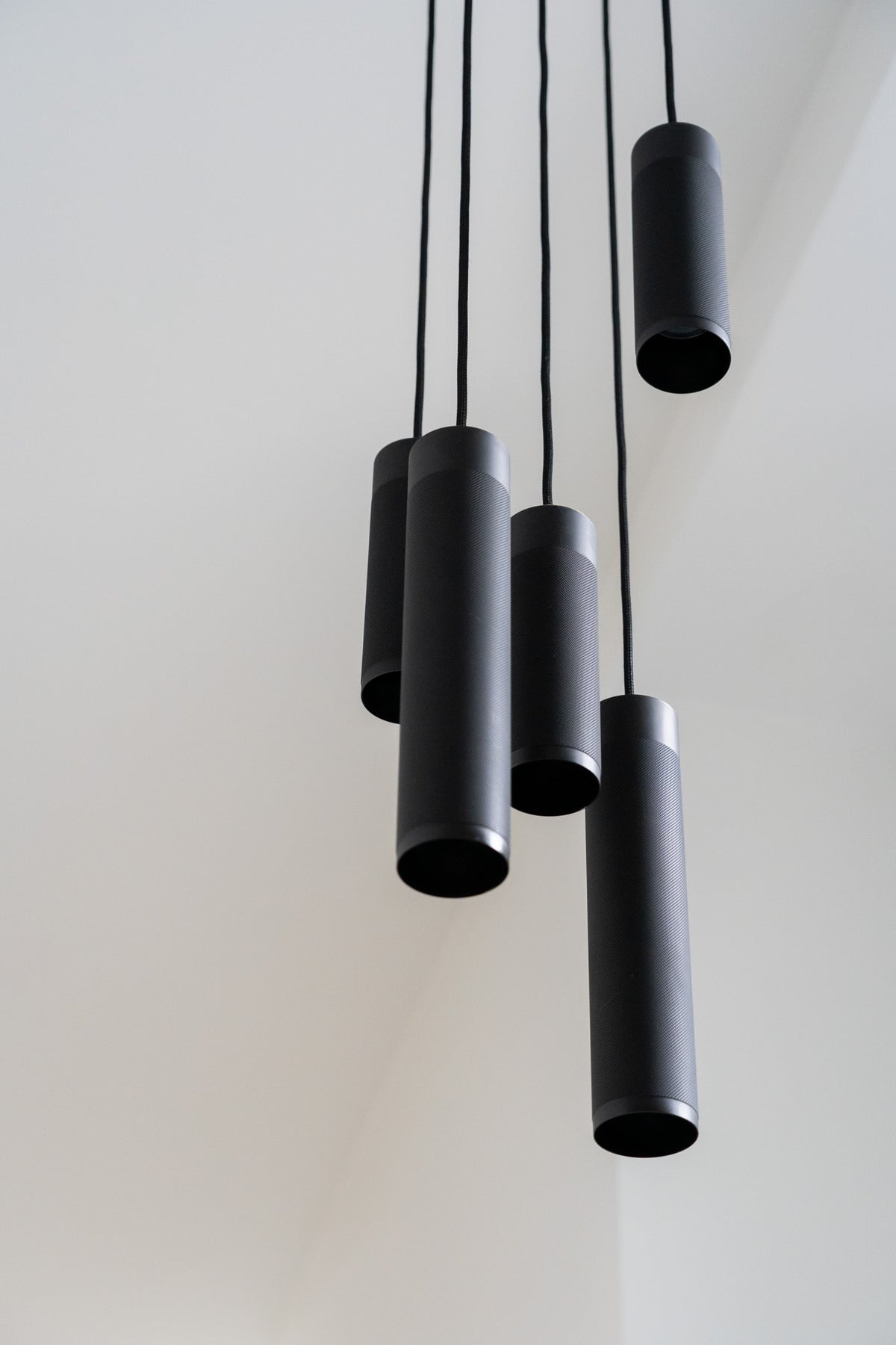 Patrone Cluster 5 Pendel Sort Bruneret Messing • Thorup Copenhagen - Copenhagenhomedesign