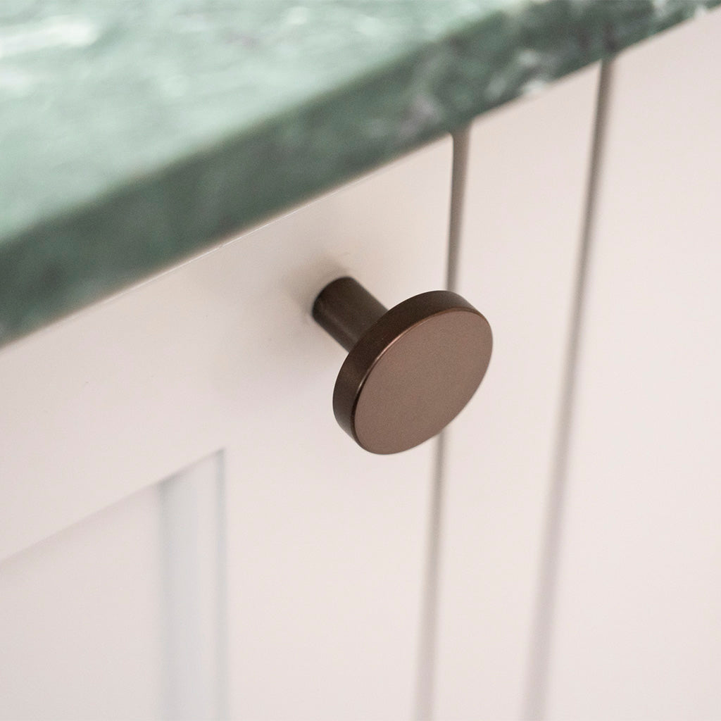 Vesterbro møbelknop, 30 mm, bruneret messing • Chr. Jørgensen