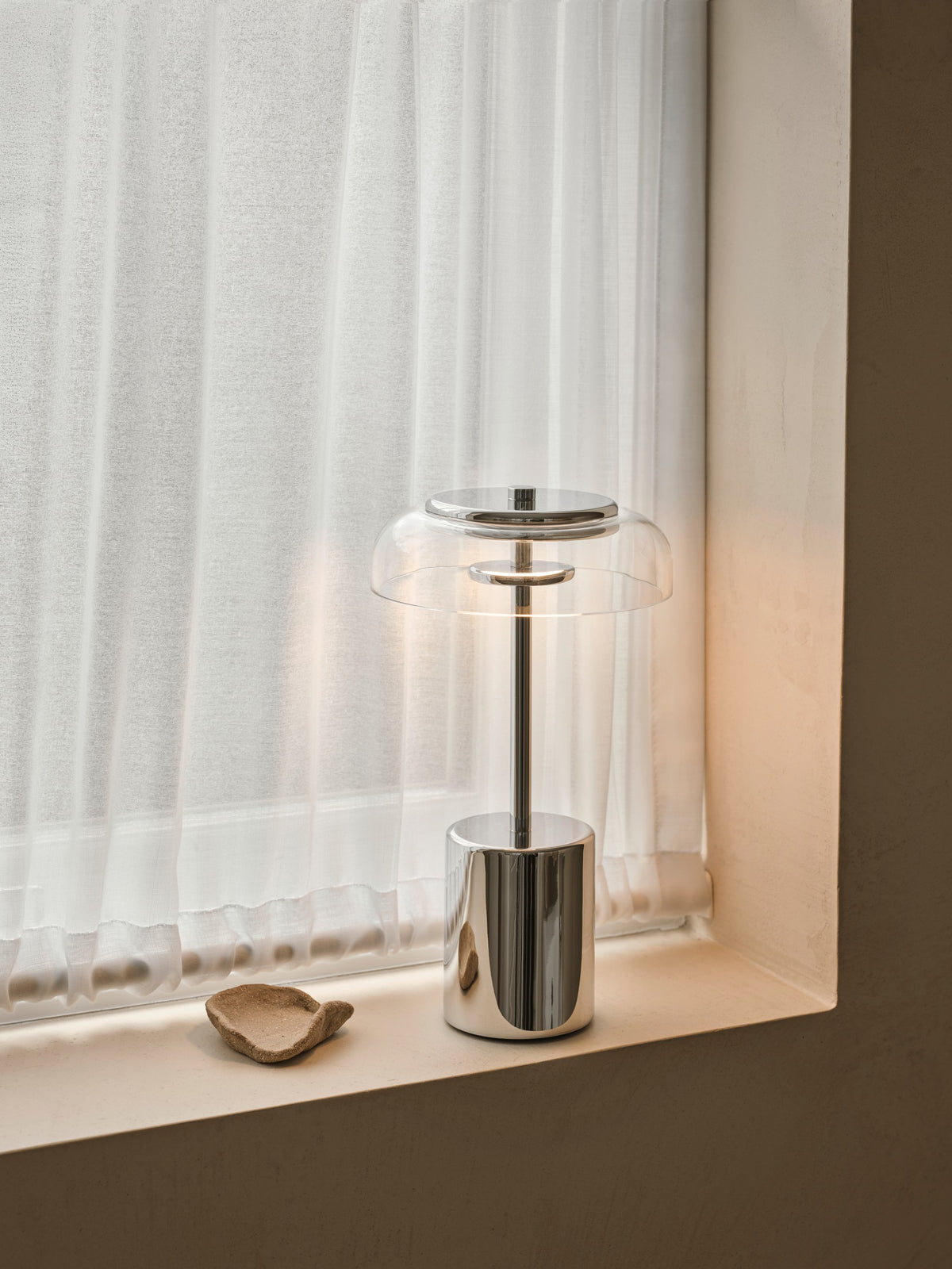 Blossi Table Mini, portable bordlampe, chrome • NUURA - Copenhagenhomedesign