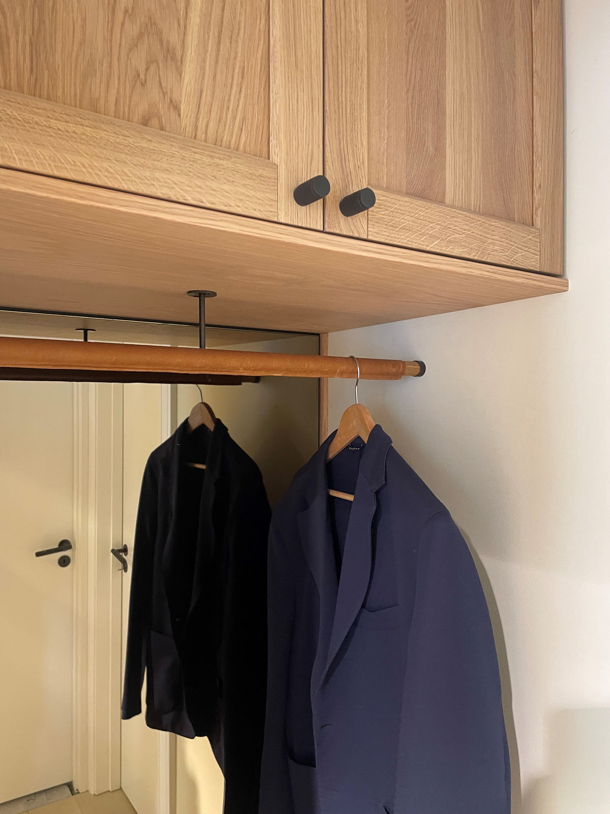 Cross møbelknop i bruneret messing (smoked Bronze) med Diamond cut mønster - 2 stk.  • Buster + Punch - Copenhagenhomedesign