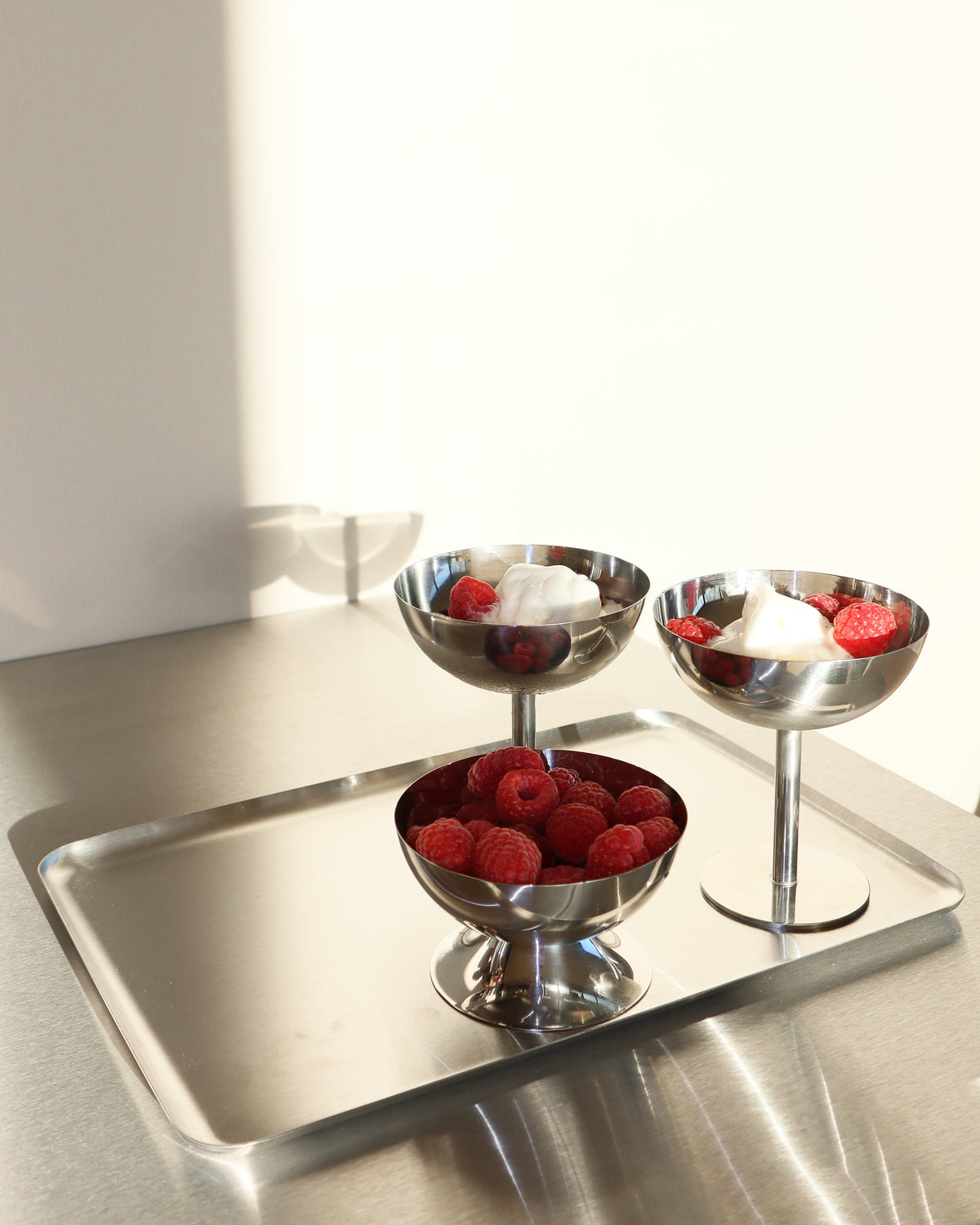 Serveringsbakke i rustfrit stål • NICHBA