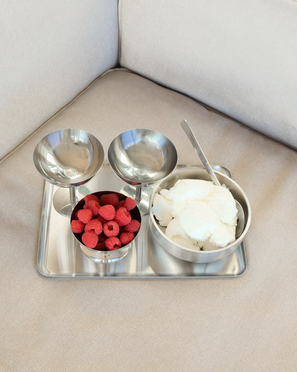 Serveringsbakke i rustfrit stål • NICHBA