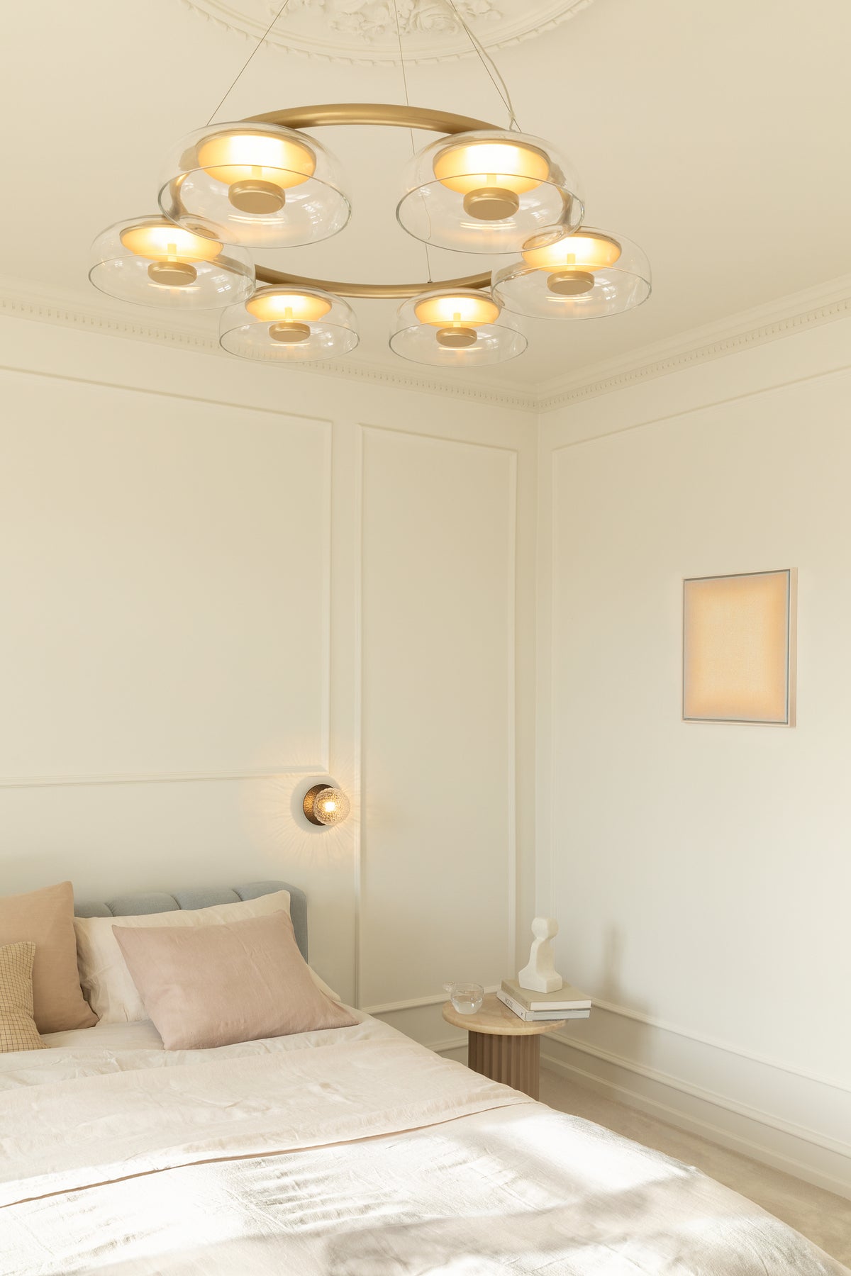 Blossi 6 lysekrone, nordic gold / clear • NUURA - Copenhagenhomedesign