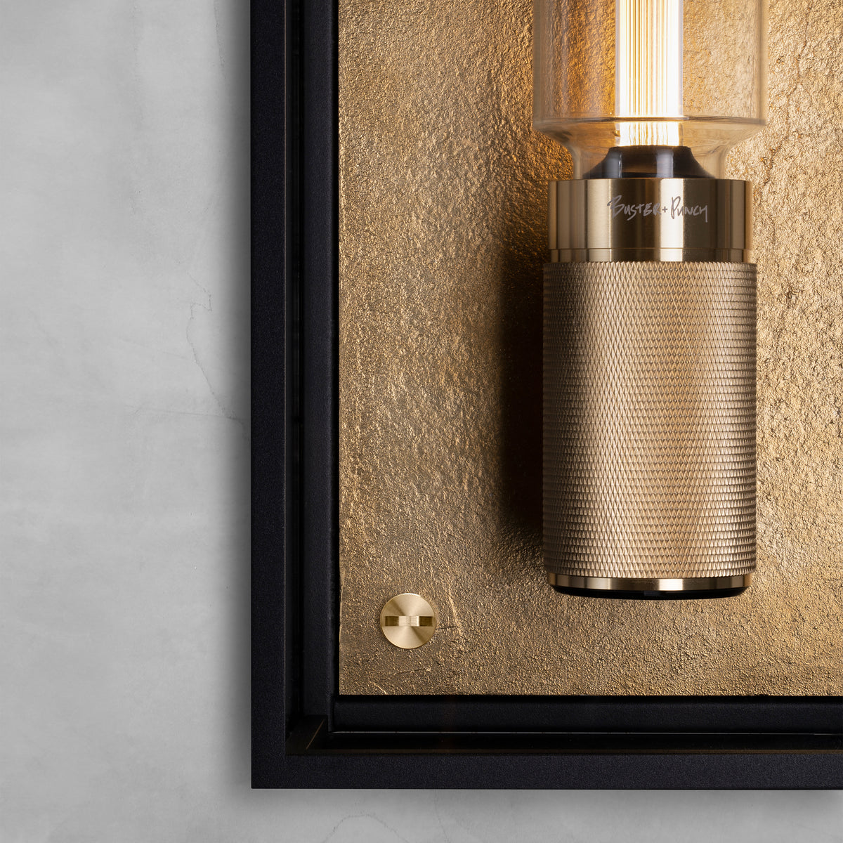 Caged Wet væglampe, messing • Buster + Punch - Copenhagenhomedesign