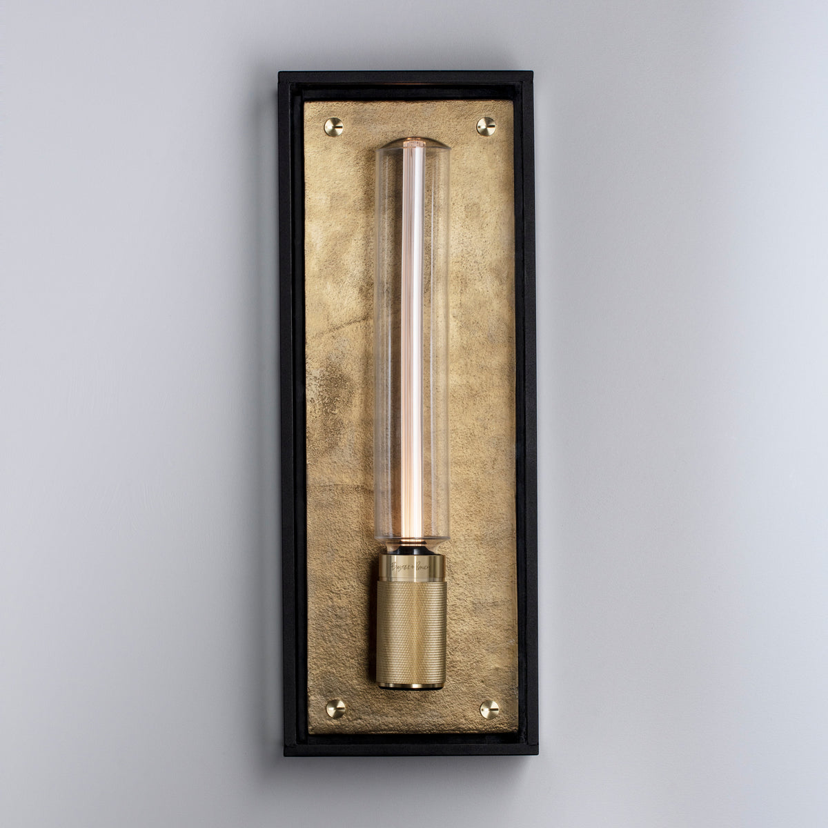 Caged Wet væglampe, messing • Buster + Punch - Copenhagenhomedesign