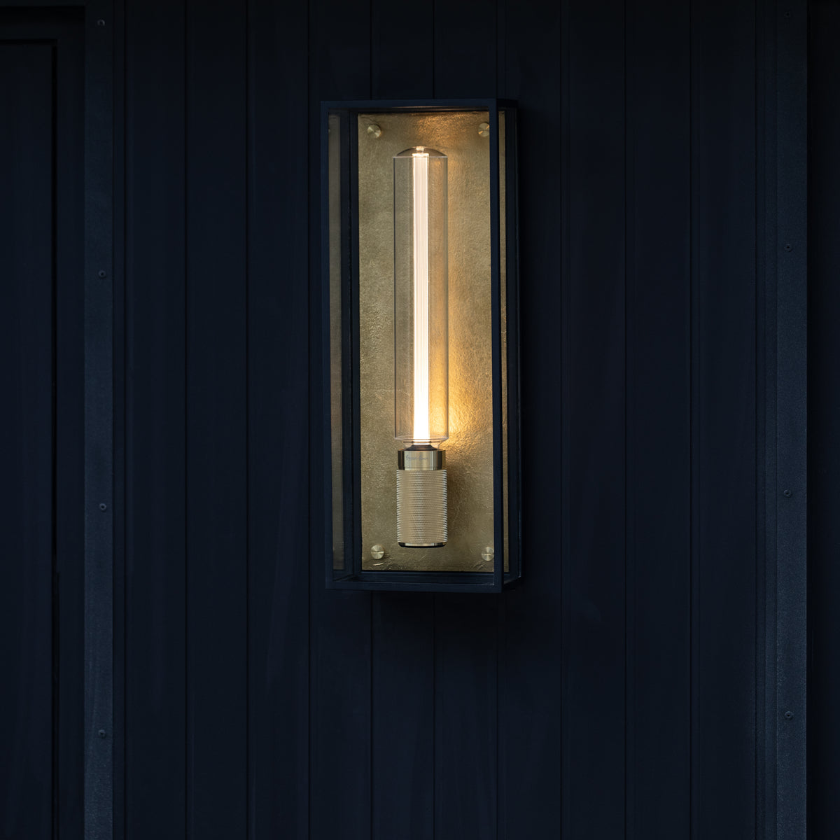 Caged Wet væglampe, messing • Buster + Punch - Copenhagenhomedesign