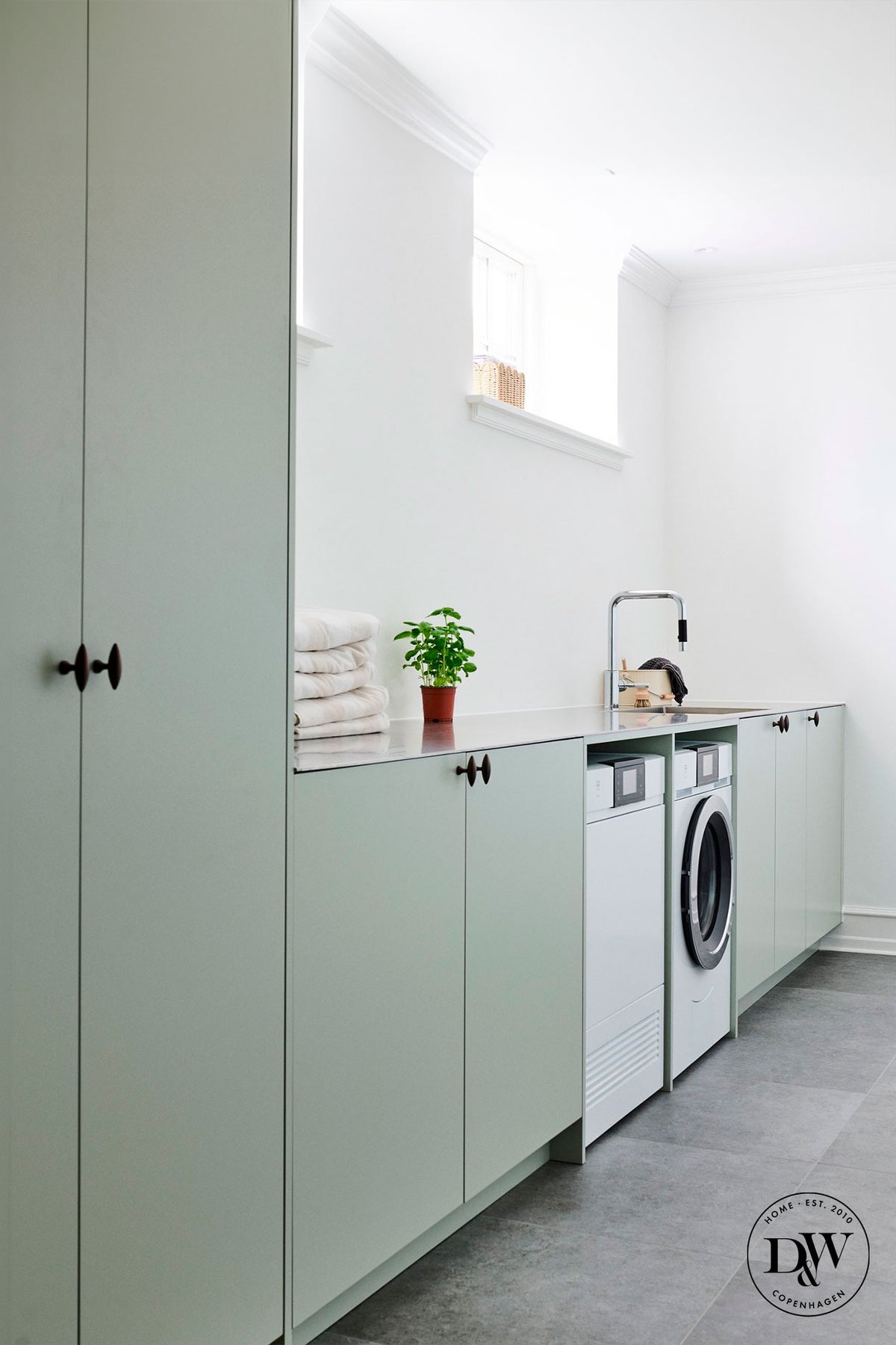 Møbelknop i bronze / bruneret messing - Nyholm • Chr. Jørgensen - Copenhagenhomedesign