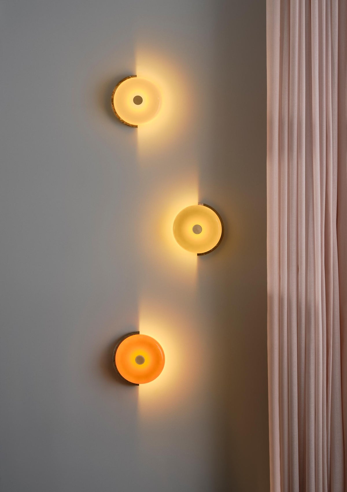 TRIP Wall væglampe, dark emperador/opal glossy • Design by Us - Copenhagenhomedesign