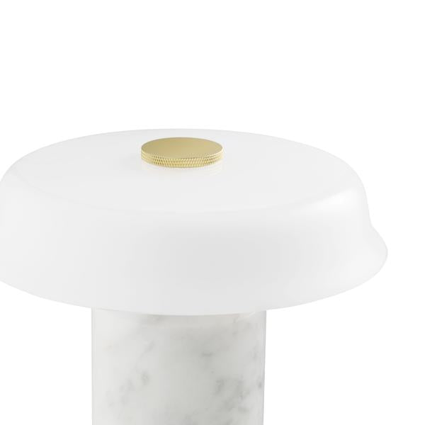 TRIP No. 2 portable bordlampe, hvid carrara/opal glossy • Design by Us