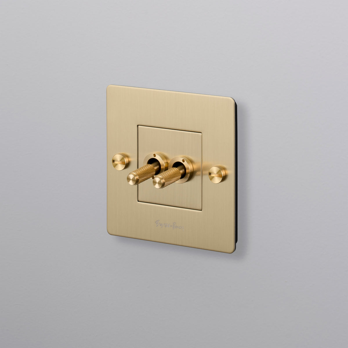 1G dobbeltafbryder, messing • Buster + Punch - Copenhagenhomedesign