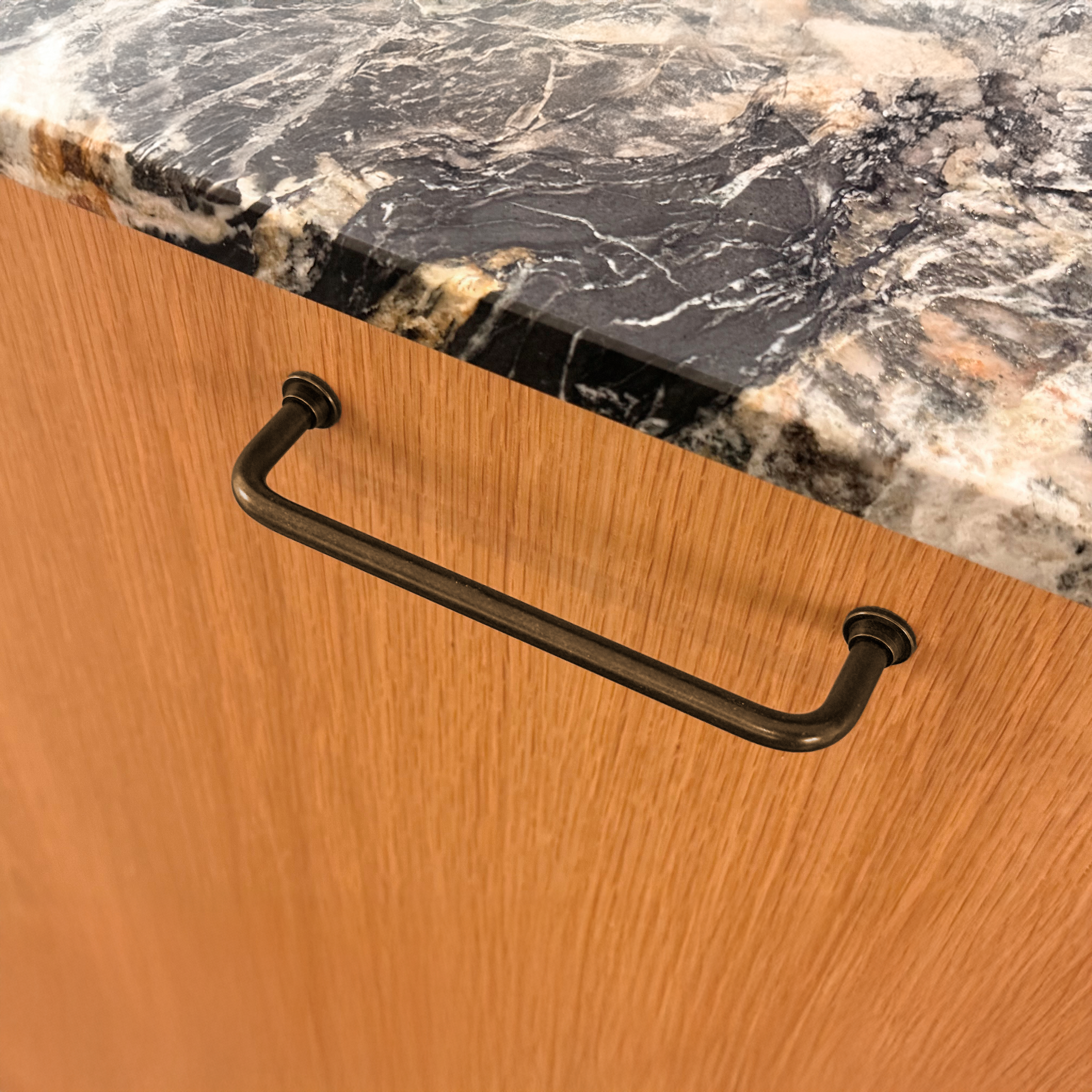 Frederiksberg • Køkkengreb, antik messing