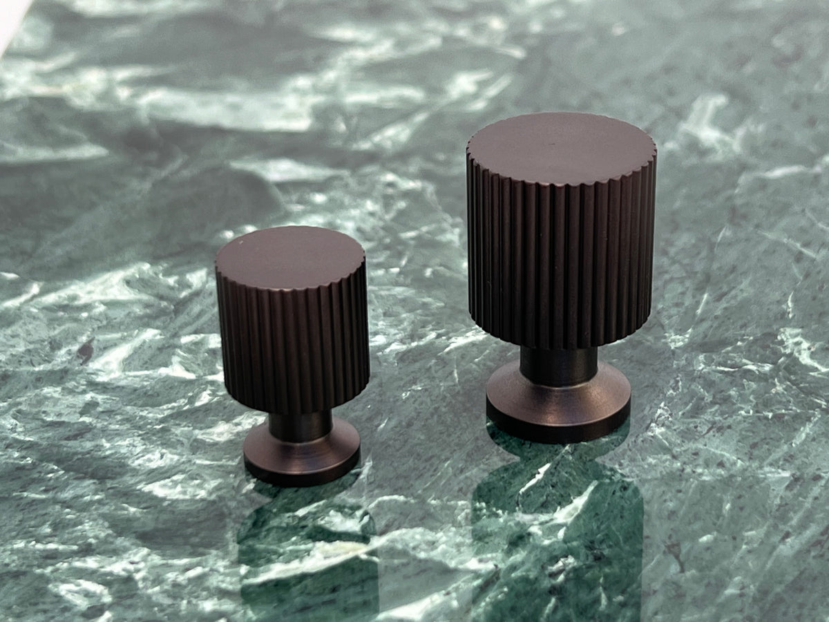 Møbelknop i bronze / bruneret messing, 33 mm - Marienlund • Chr. Jørgensen - Copenhagenhomedesign