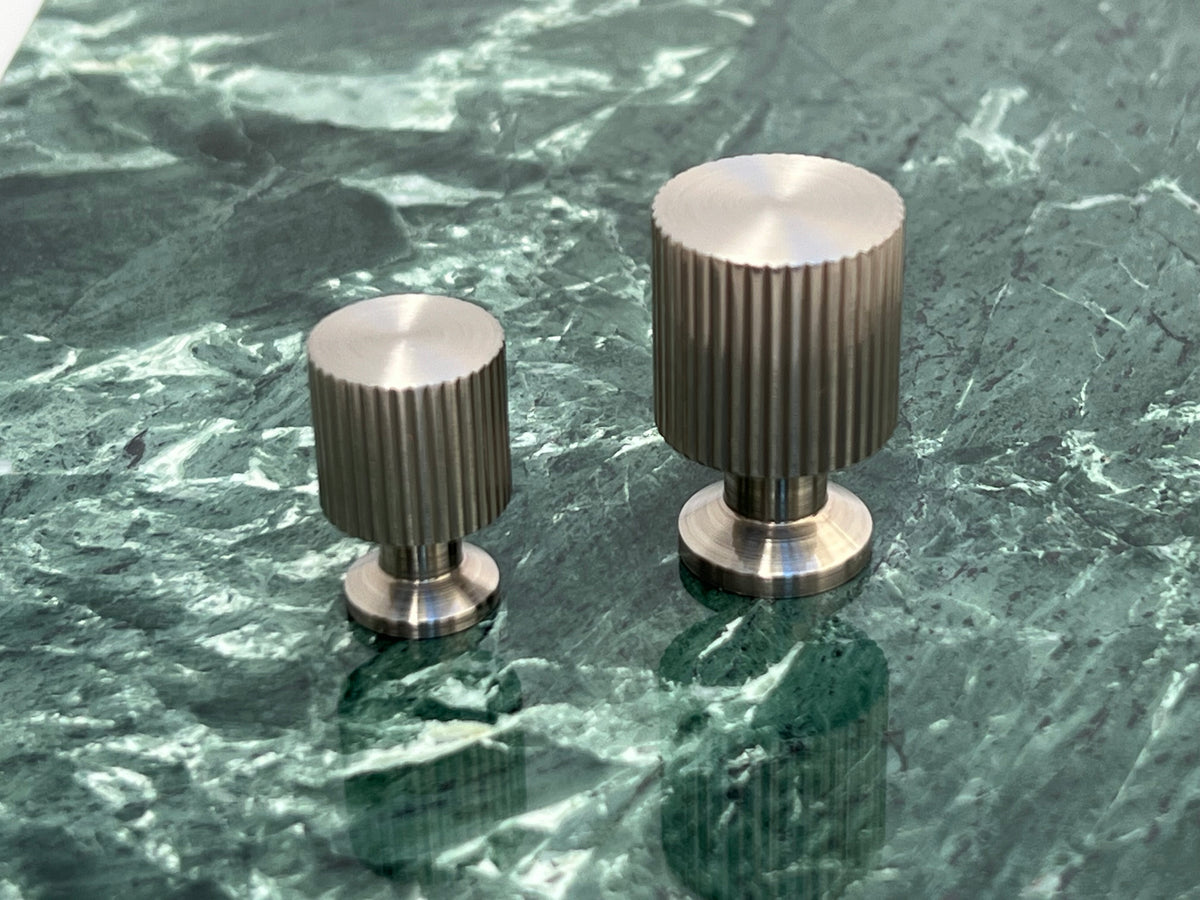 Møbelknop i rustfrit stål look, 33 mm - Marienlund • Chr. Jørgensen - Copenhagenhomedesign