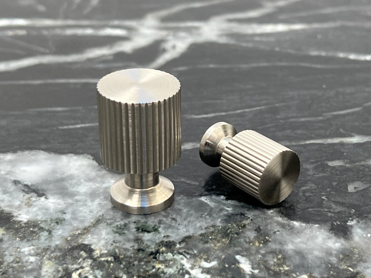 Møbelknop i rustfrit stål look, 33 mm - Marienlund • Chr. Jørgensen - Copenhagenhomedesign