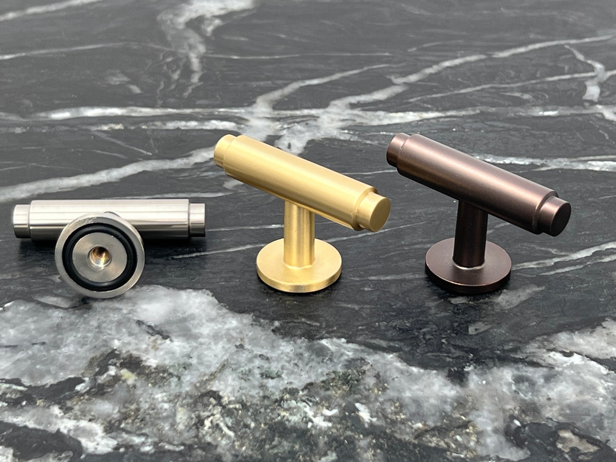 Møbelknop T-bar i rustfrit stål look - Hasseris • Chr. Jørgensen - Copenhagenhomedesign