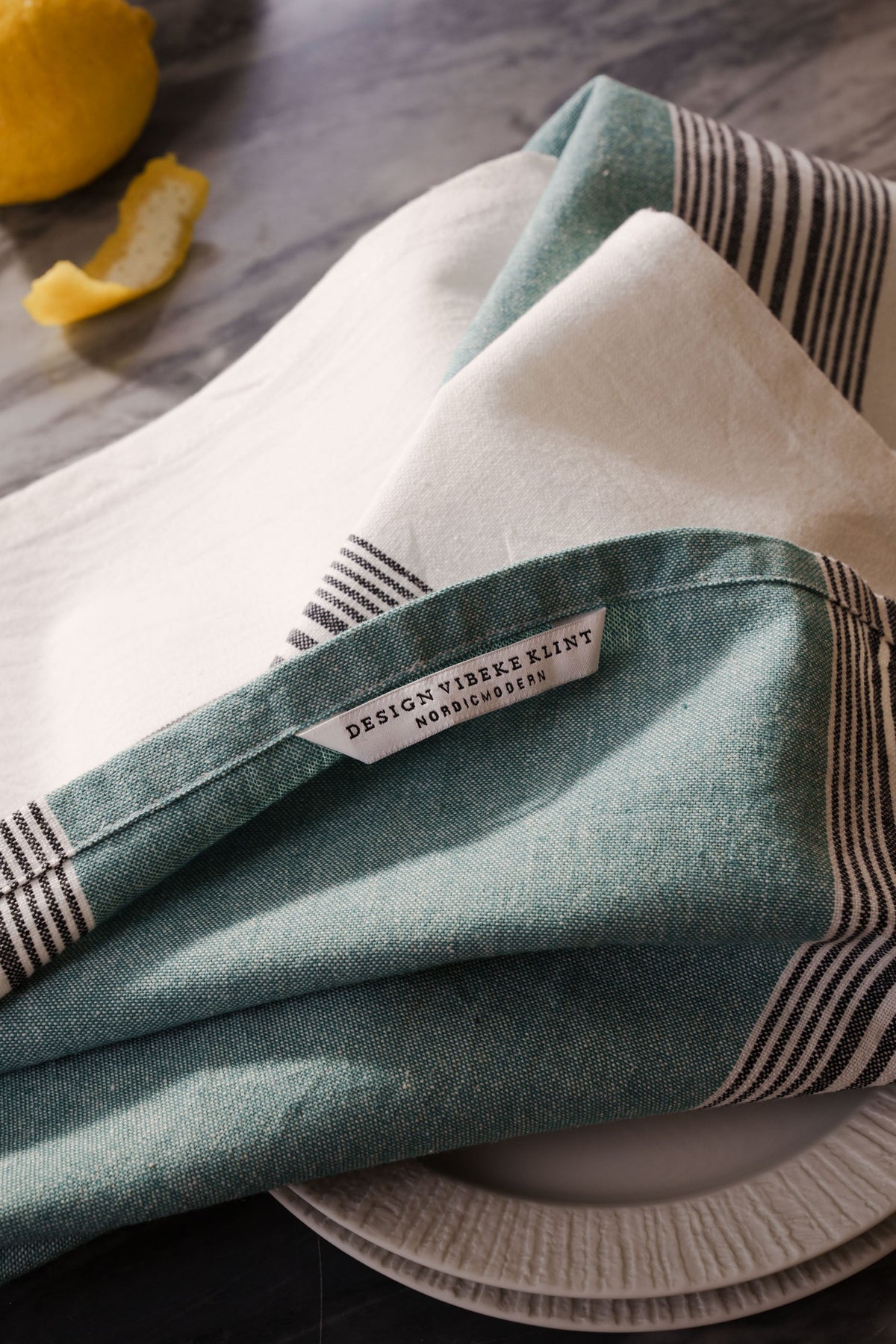 Viskestykker (2 stk.), blå/sort/hvid • NORDICMODERN