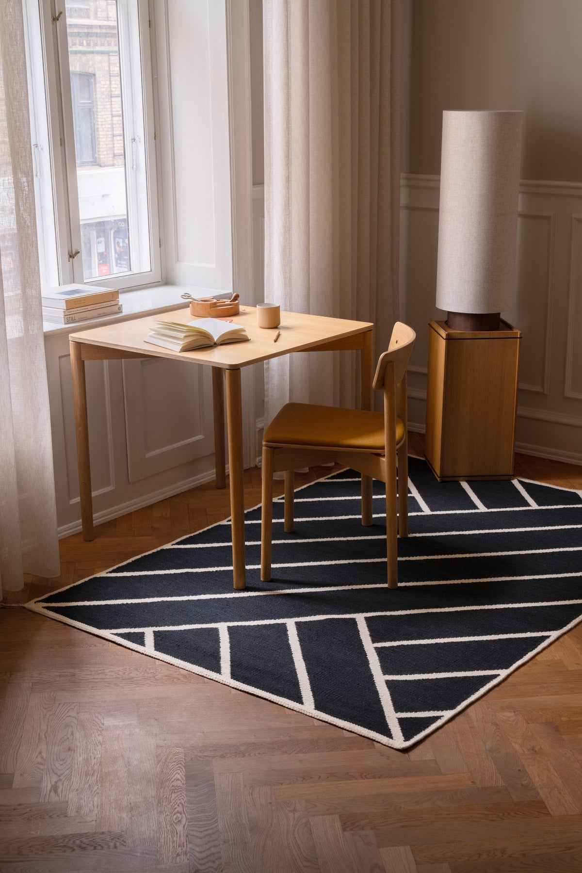 Tæppe VK-2, sort/hvid • NORDICMODERN - Copenhagenhomedesign