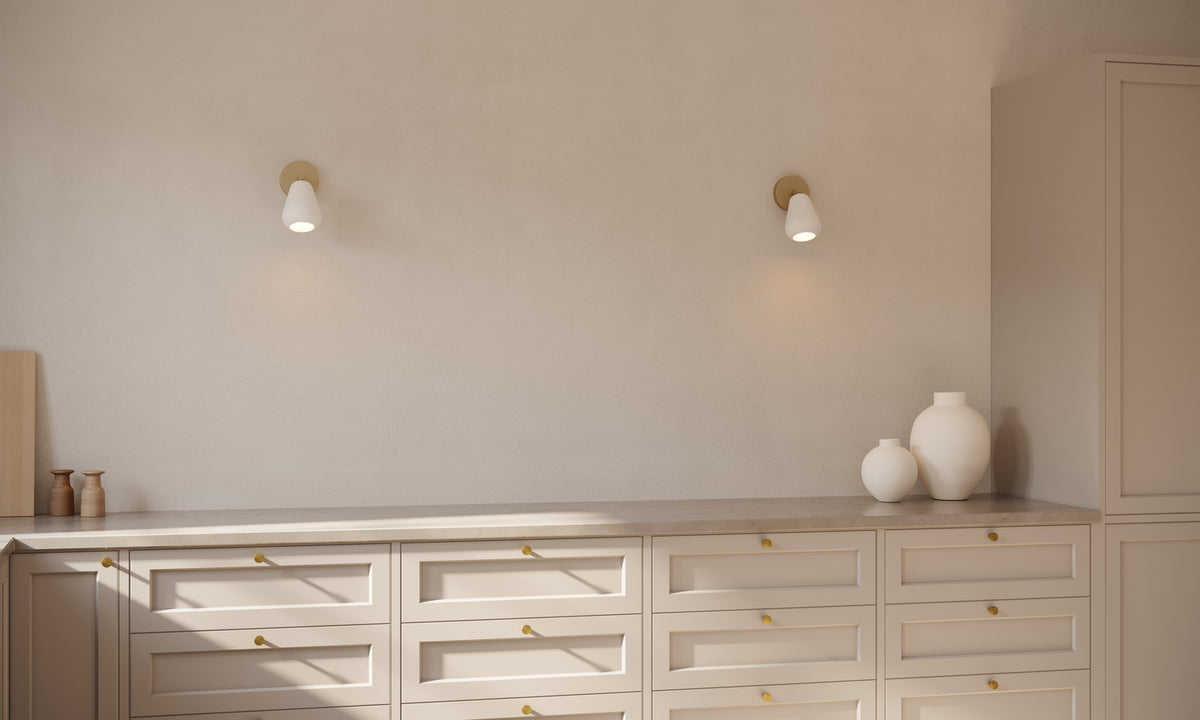Anoli Spot Surface med roset, nordic gold / hvid • NUURA - Copenhagenhomedesign