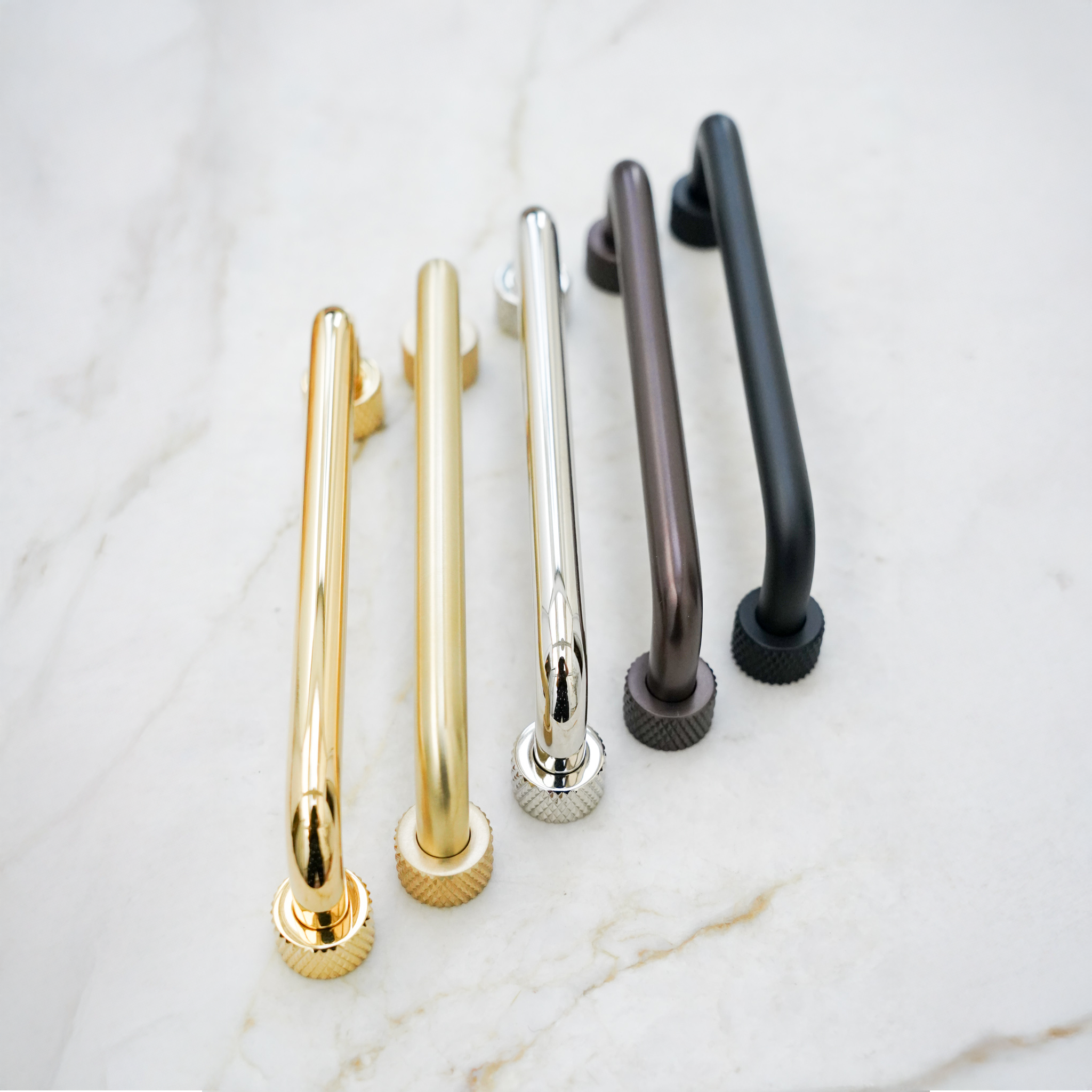 Trianglen • Køkkengreb, bruneret messing