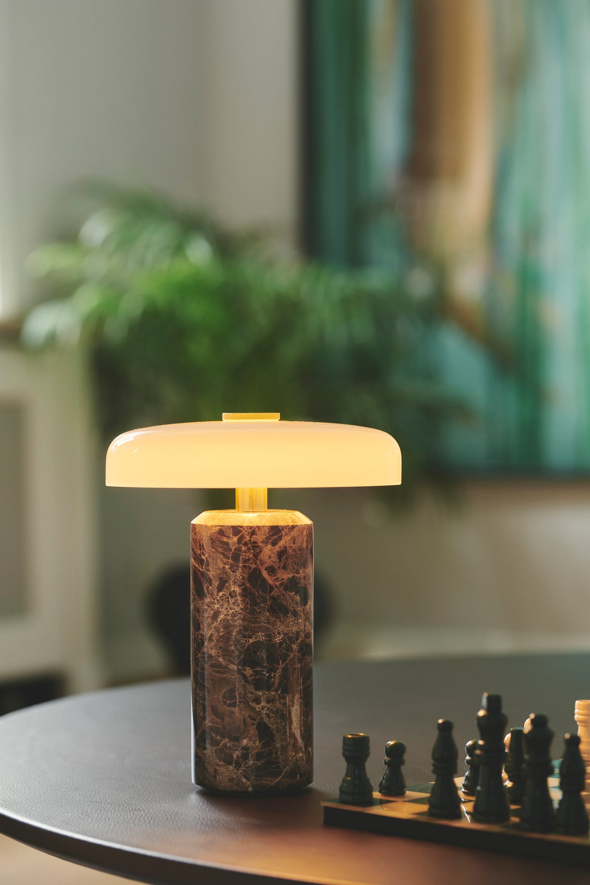 Trip Portable bordlampe, dark emperador/opal glossy • Design by Us - Copenhagenhomedesign
